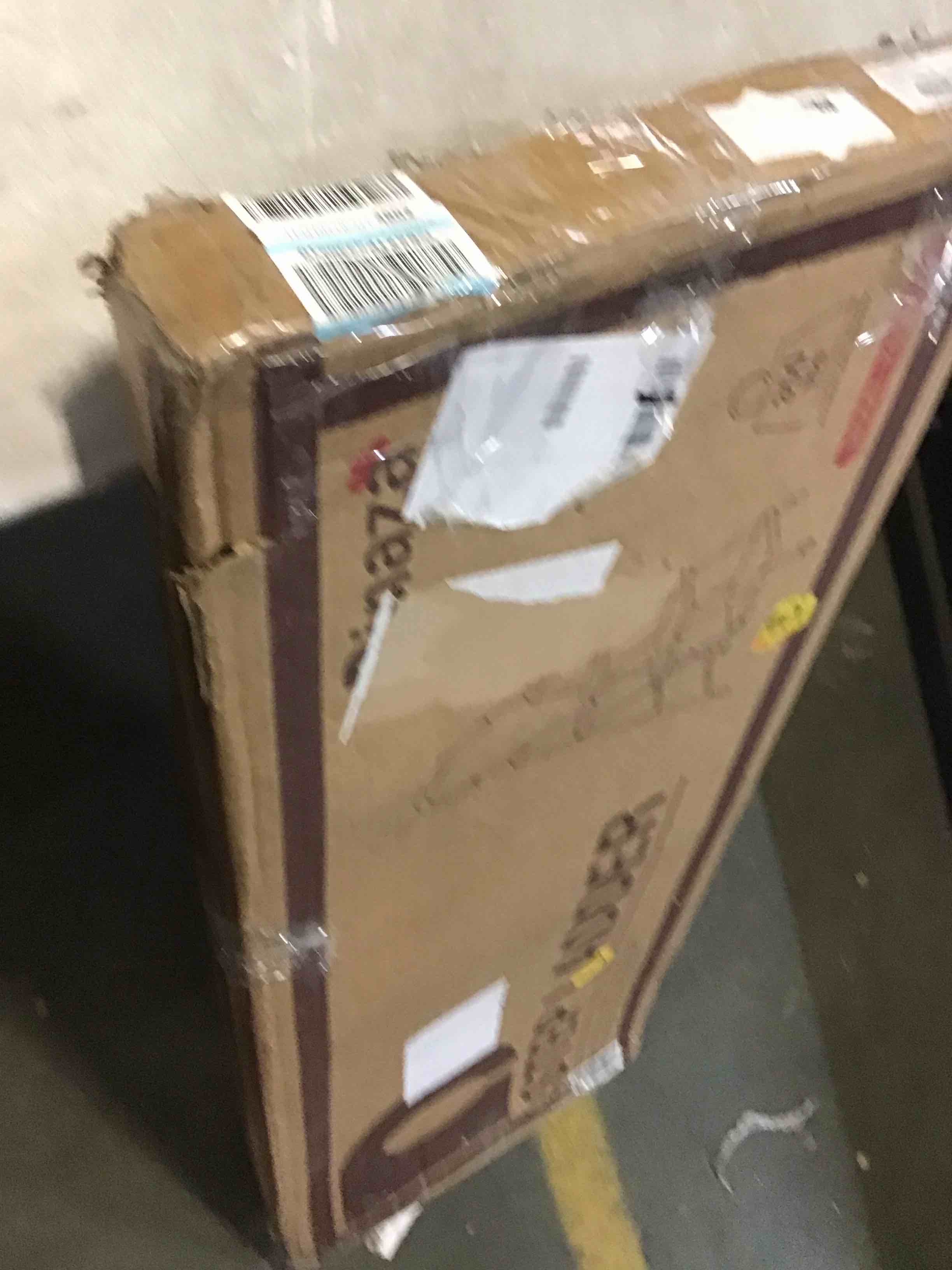 https://s3.amazonaws.com/lotting-images-prod/bidfta/GRN4946972_1702999831025.jpeg