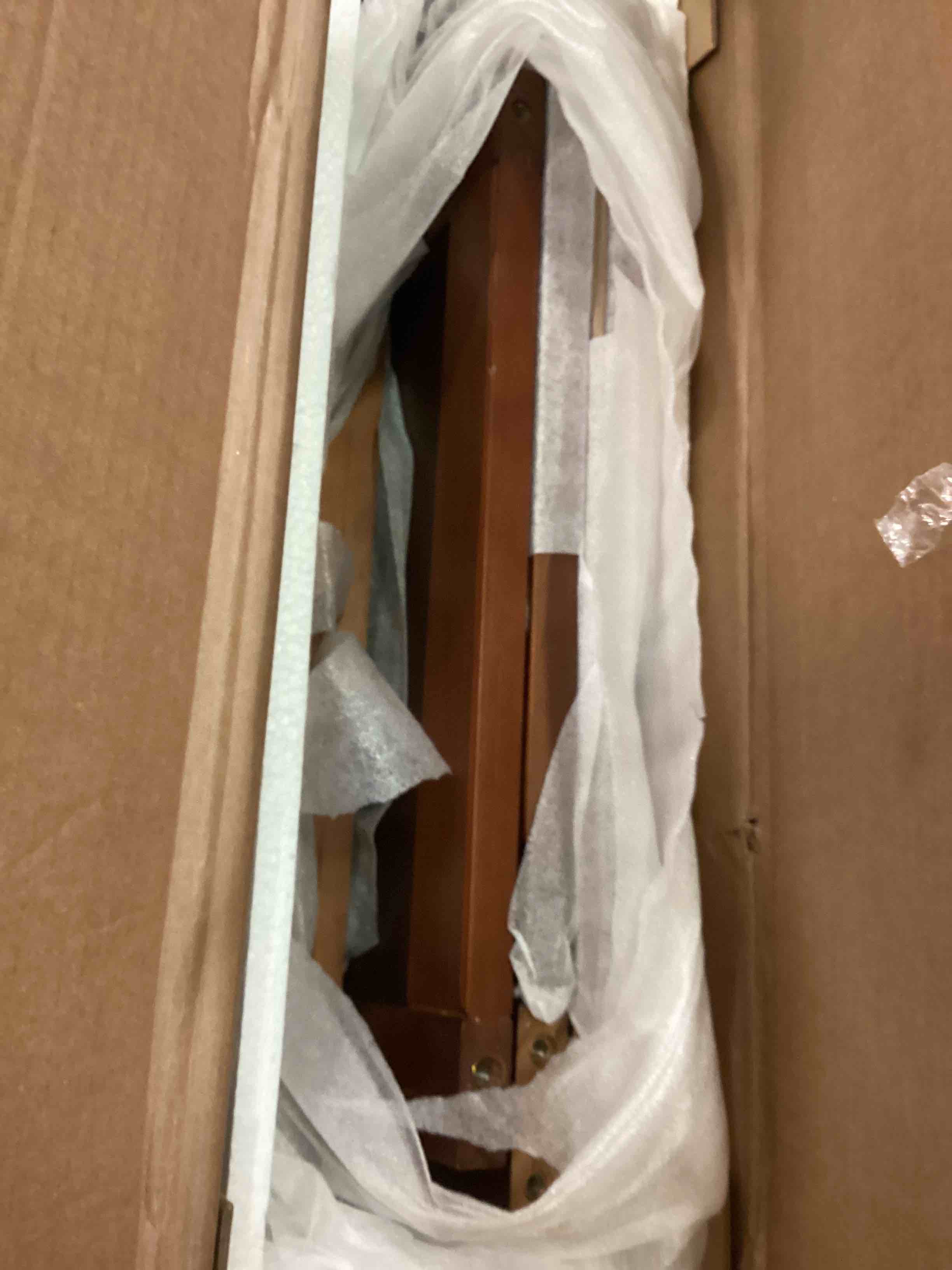 https://s3.amazonaws.com/lotting-images-prod/bidfta/GRN4948754_1703782505187.jpeg