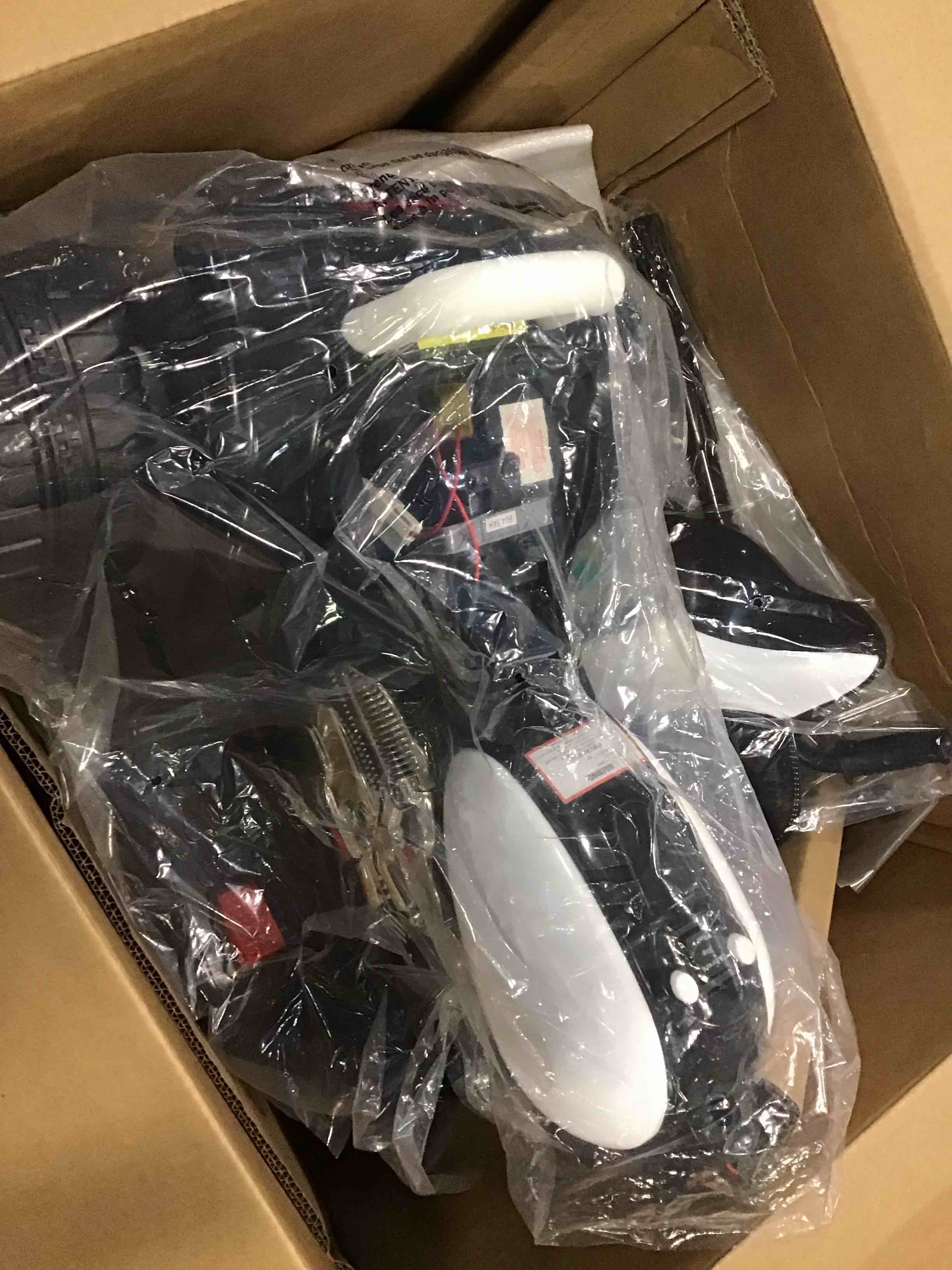 https://s3.amazonaws.com/lotting-images-prod/bidfta/GRN4949689_1703247236474.jpeg