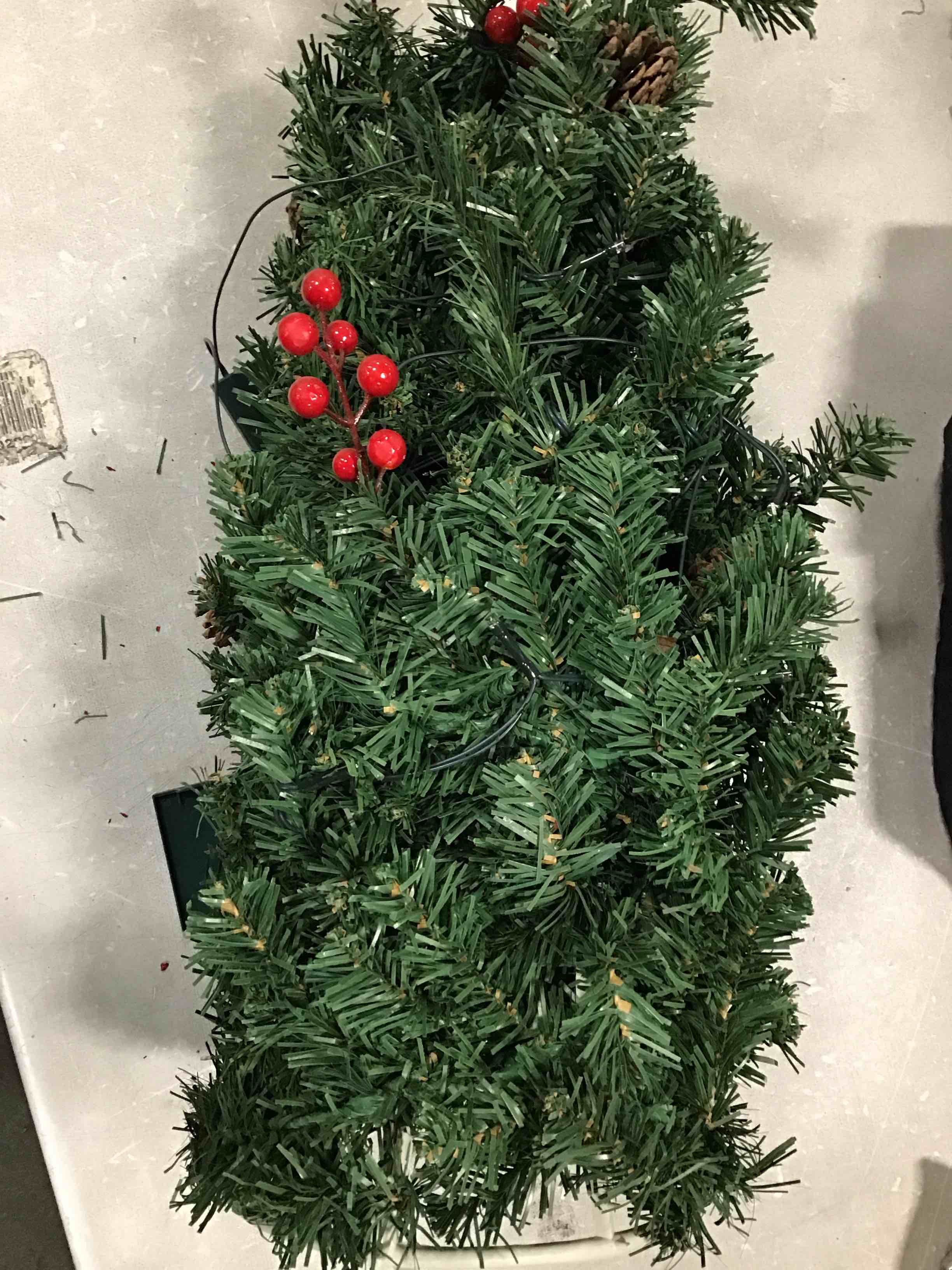 https://s3.amazonaws.com/lotting-images-prod/bidfta/GRN4949694_1703247968514.jpeg