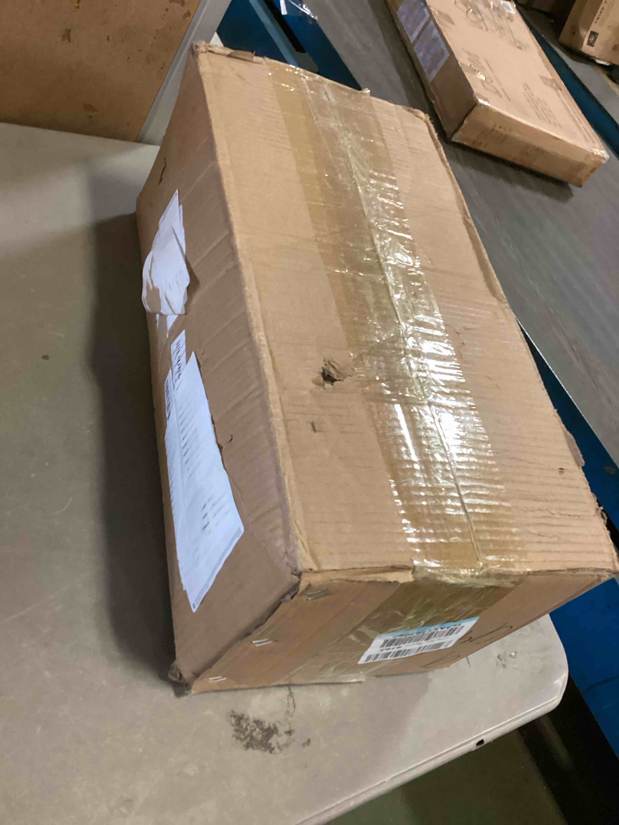 https://s3.amazonaws.com/lotting-images-prod/bidfta/GRN4950835_1703001748427.jpeg