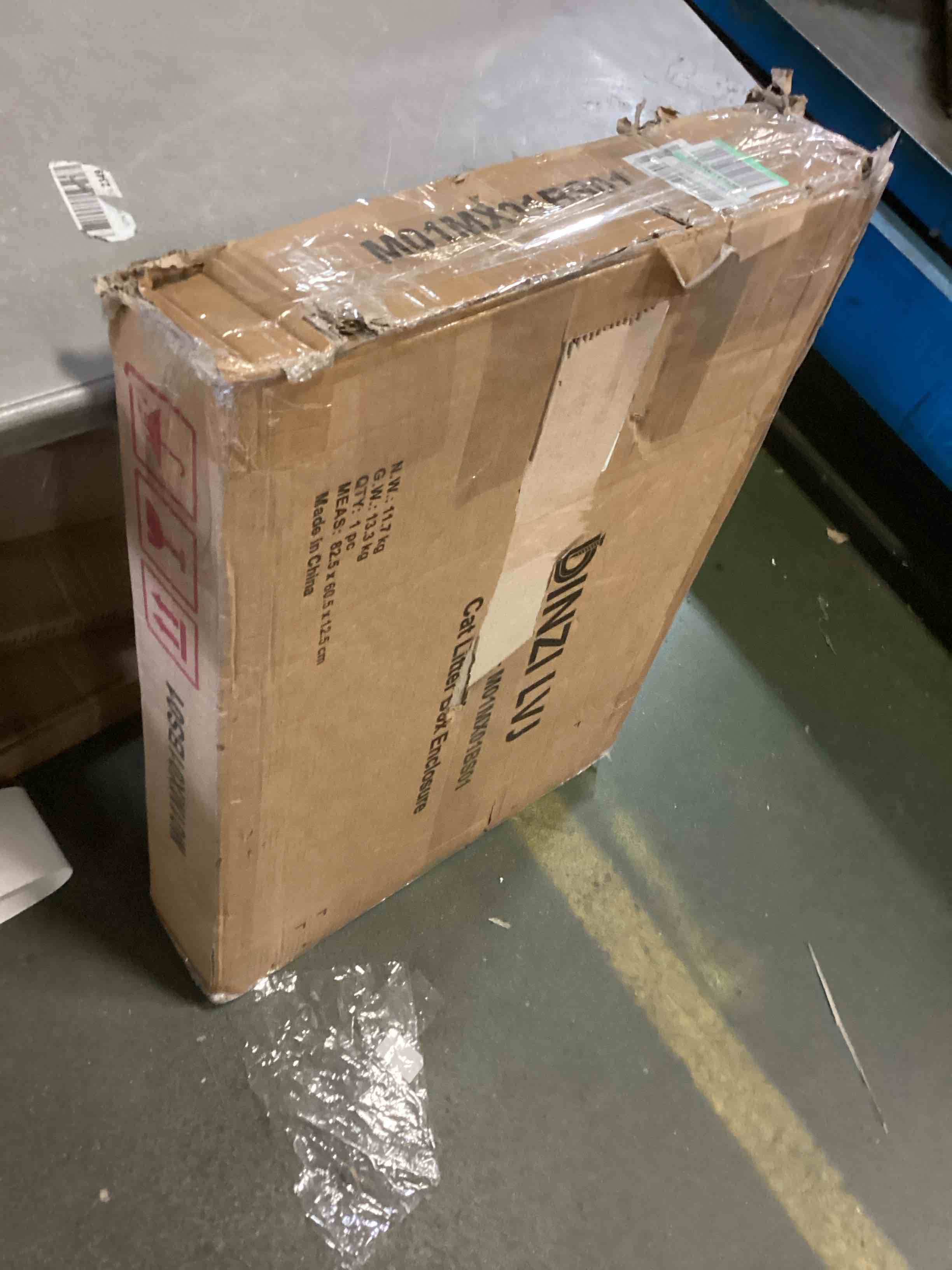 https://s3.amazonaws.com/lotting-images-prod/bidfta/GRN4950880_1703010800667.jpeg