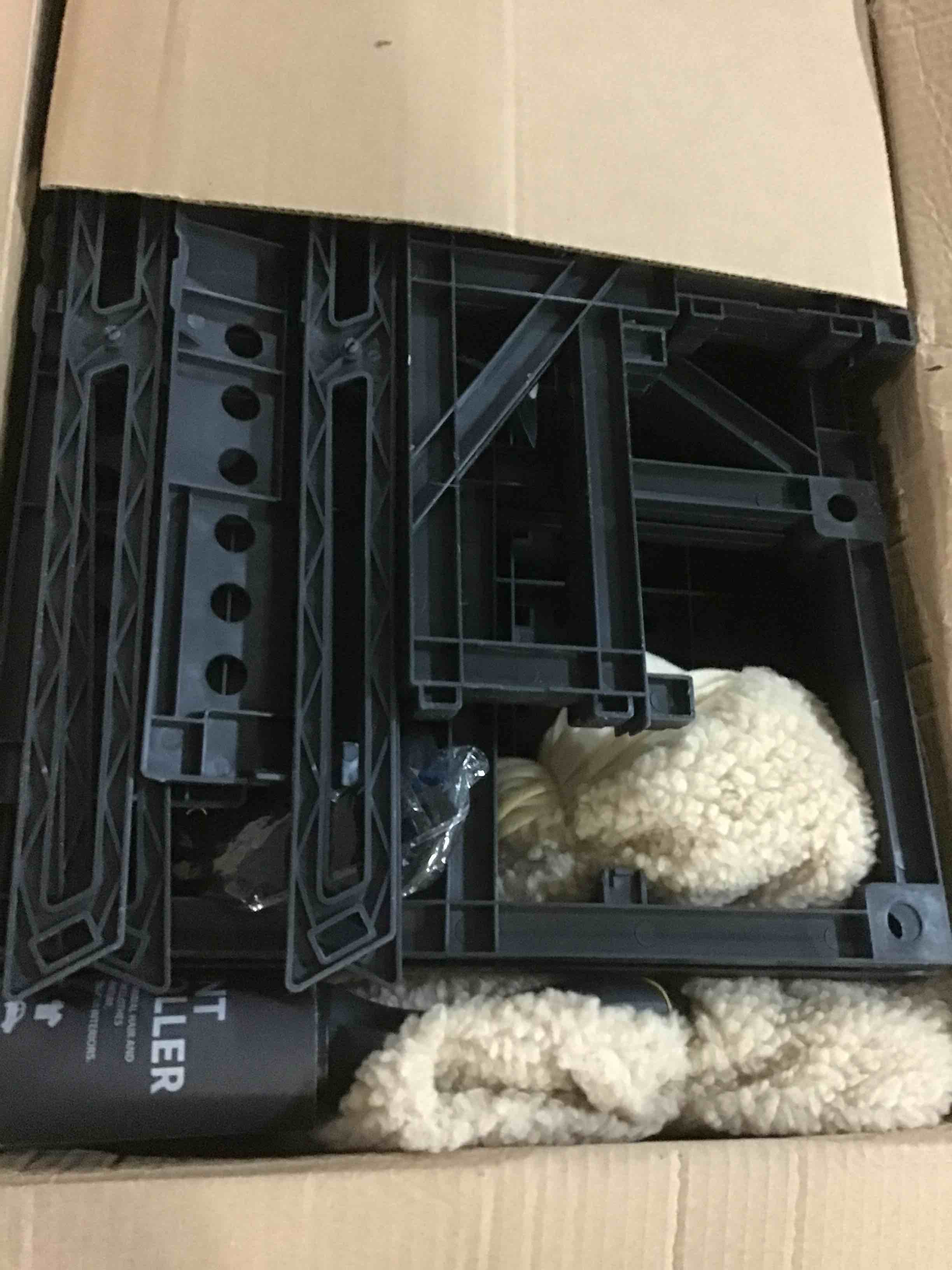 https://s3.amazonaws.com/lotting-images-prod/bidfta/GRN4951389_1703187103402.jpeg
