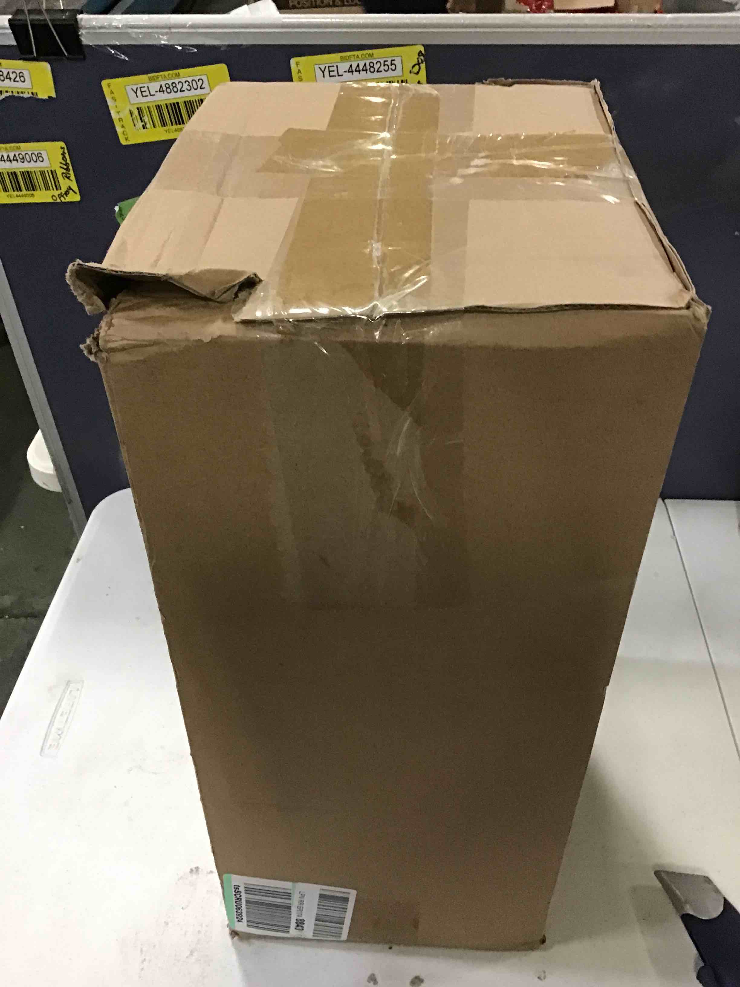 https://s3.amazonaws.com/lotting-images-prod/bidfta/GRN4966332_1687272482589.jpeg