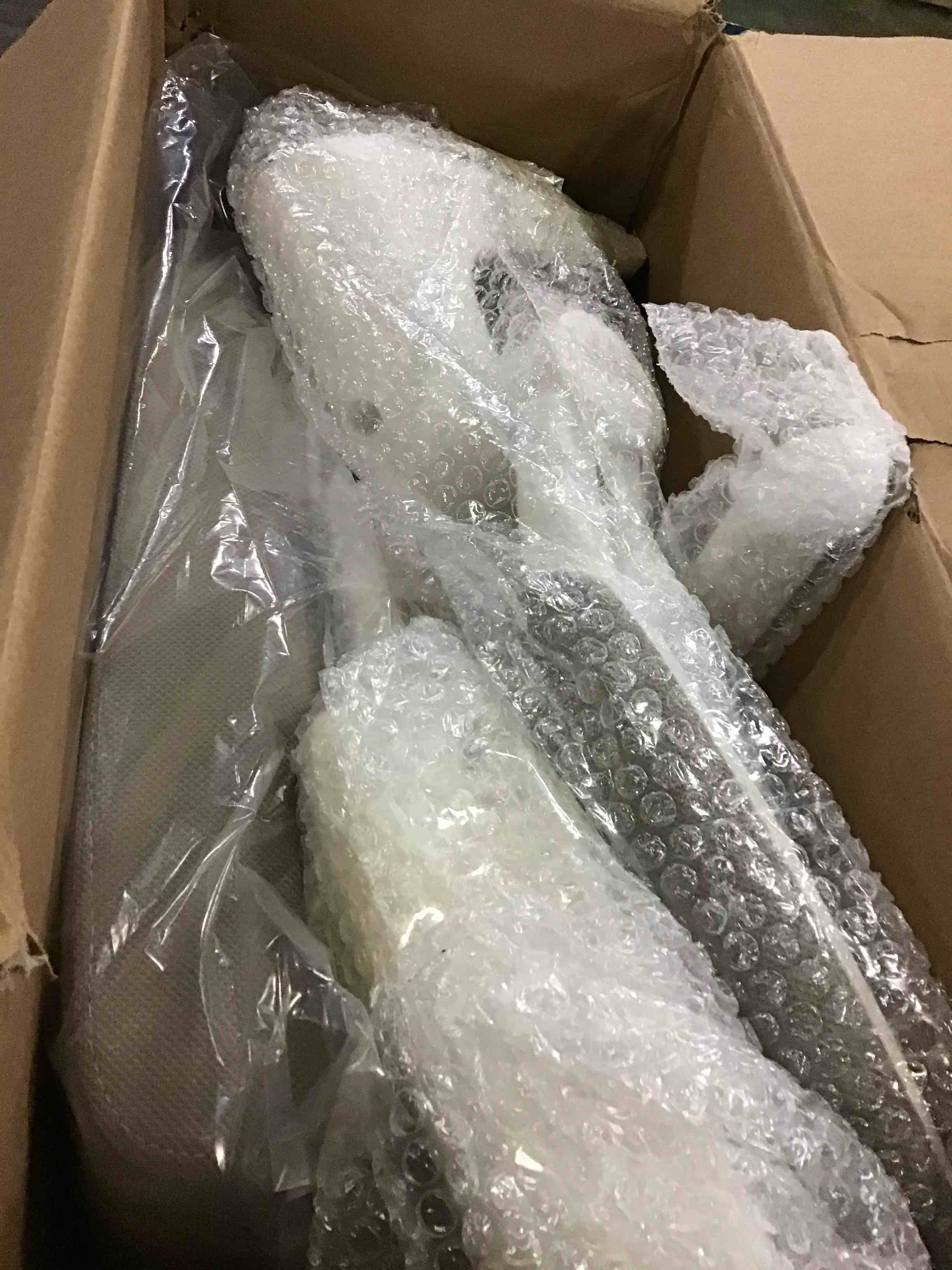 https://s3.amazonaws.com/lotting-images-prod/bidfta/GRN4966380_1687278135871.jpeg