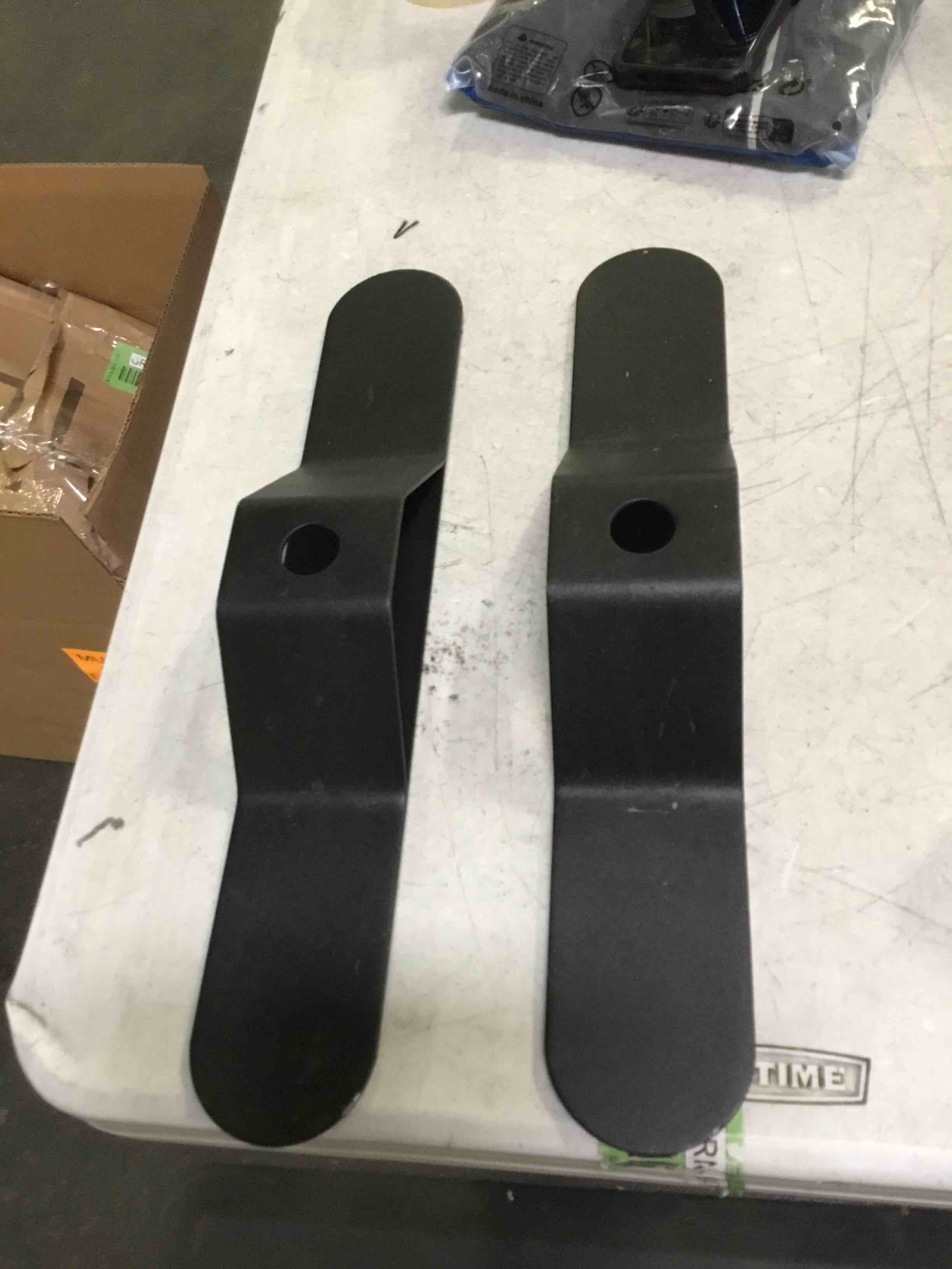 2 black metal brace 2 round end 