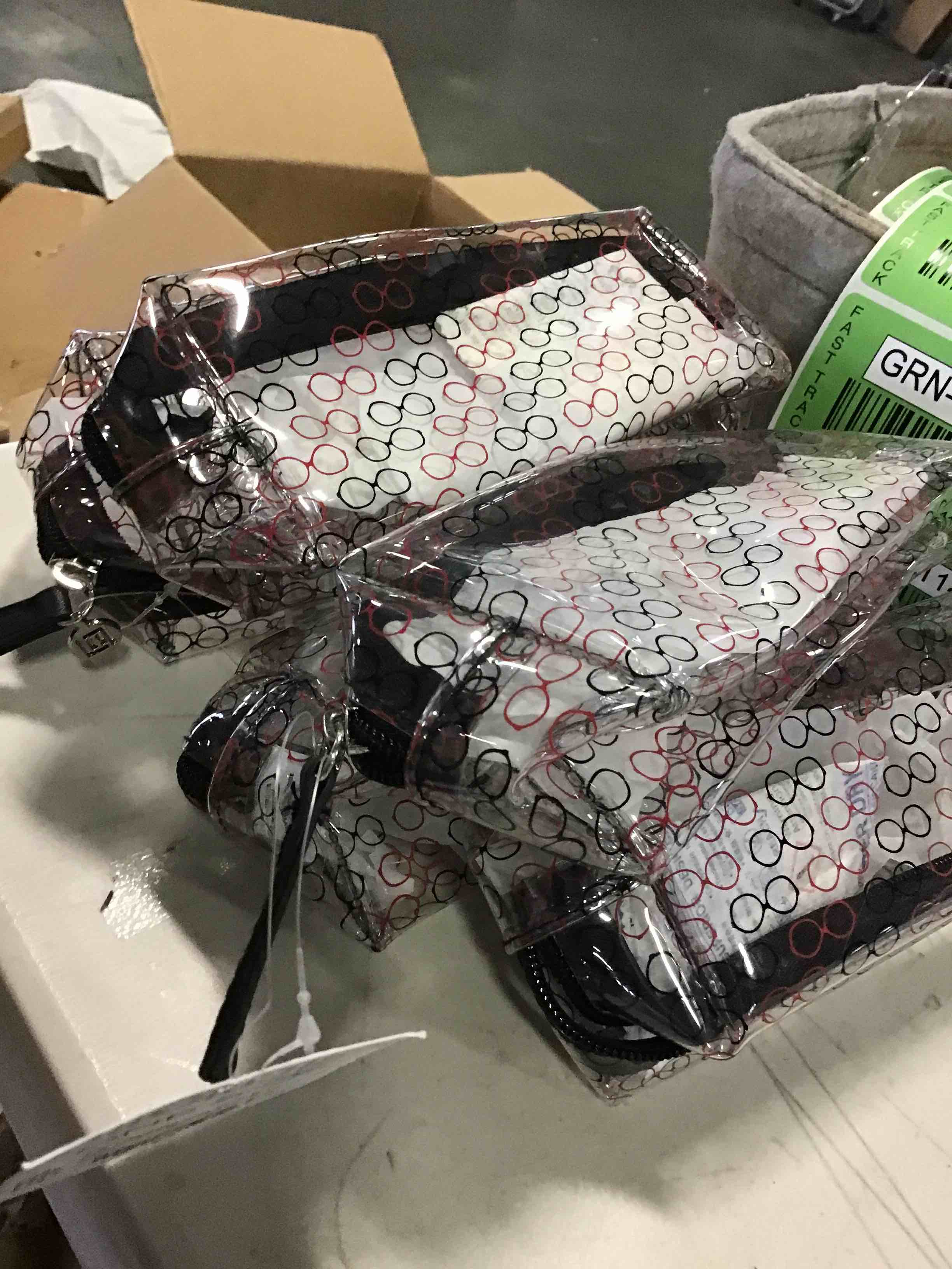 liz claiborne CLEAR GLASSES PRINT MAKEUP BAG NEW