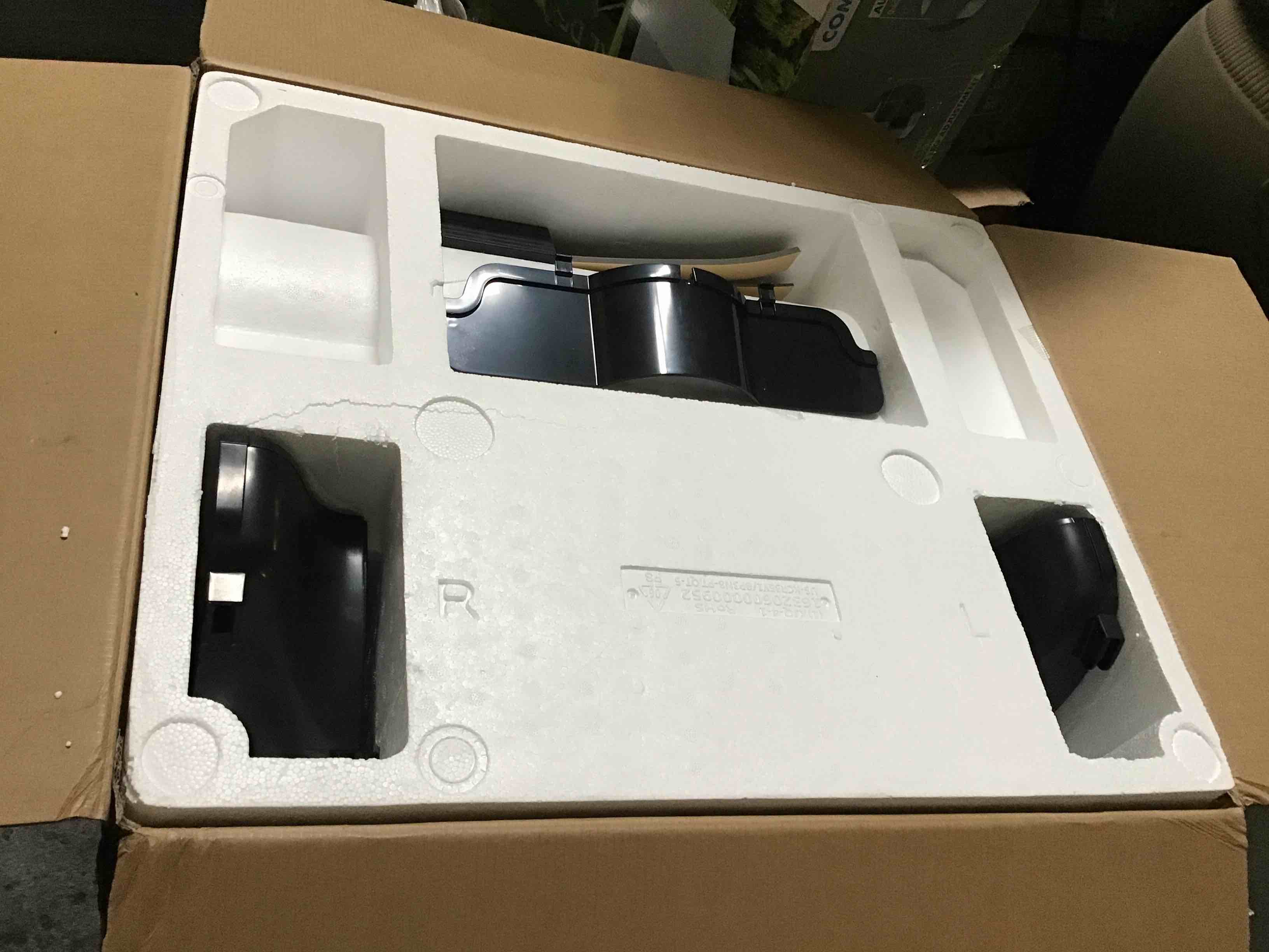 https://s3.amazonaws.com/lotting-images-prod/bidfta/GRN4987130_1689167084711.jpeg