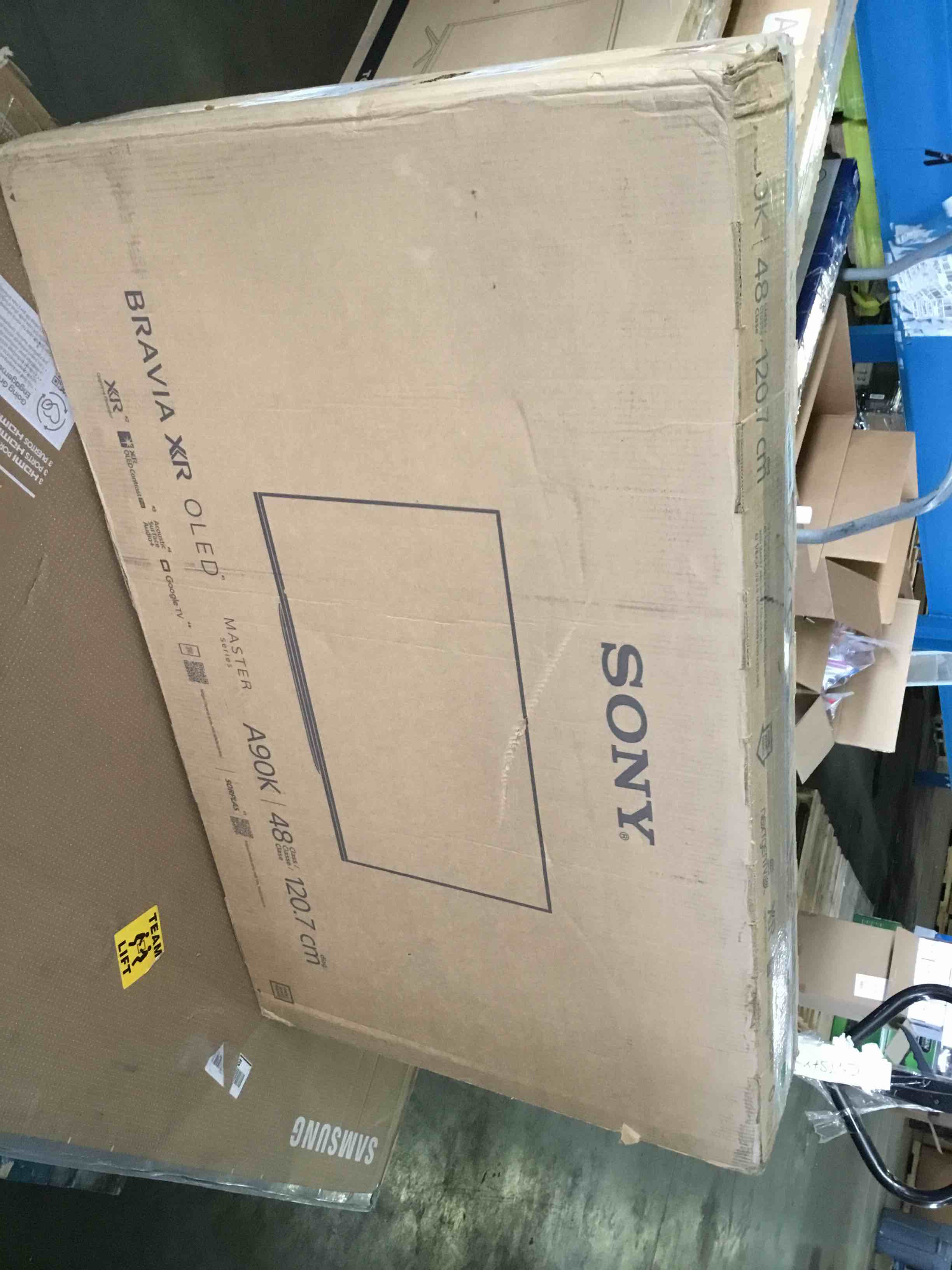https://s3.amazonaws.com/lotting-images-prod/bidfta/GRN5006013_1684850109441.jpeg