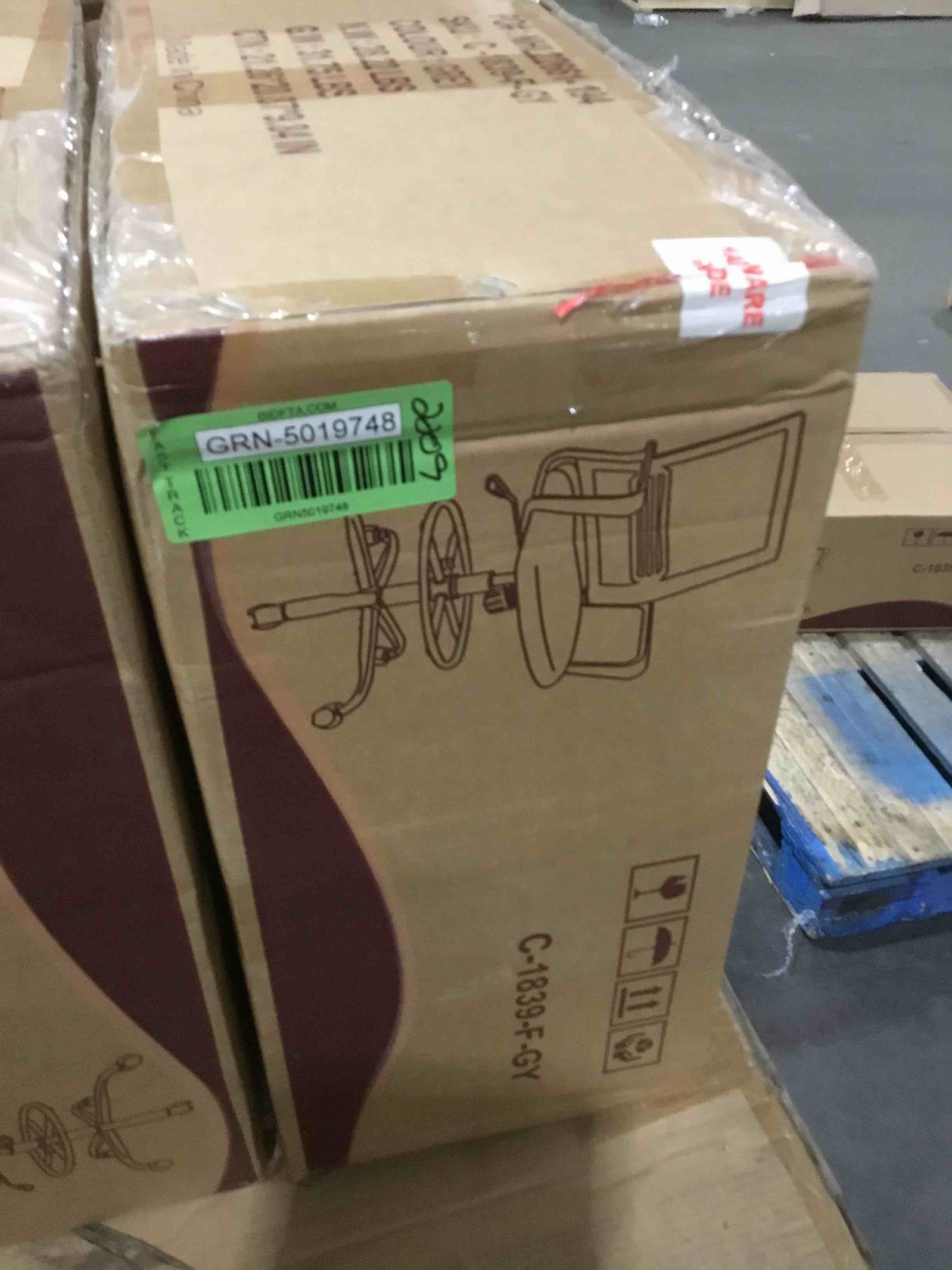 https://s3.amazonaws.com/lotting-images-prod/bidfta/GRN5019752_1694442922339.jpeg