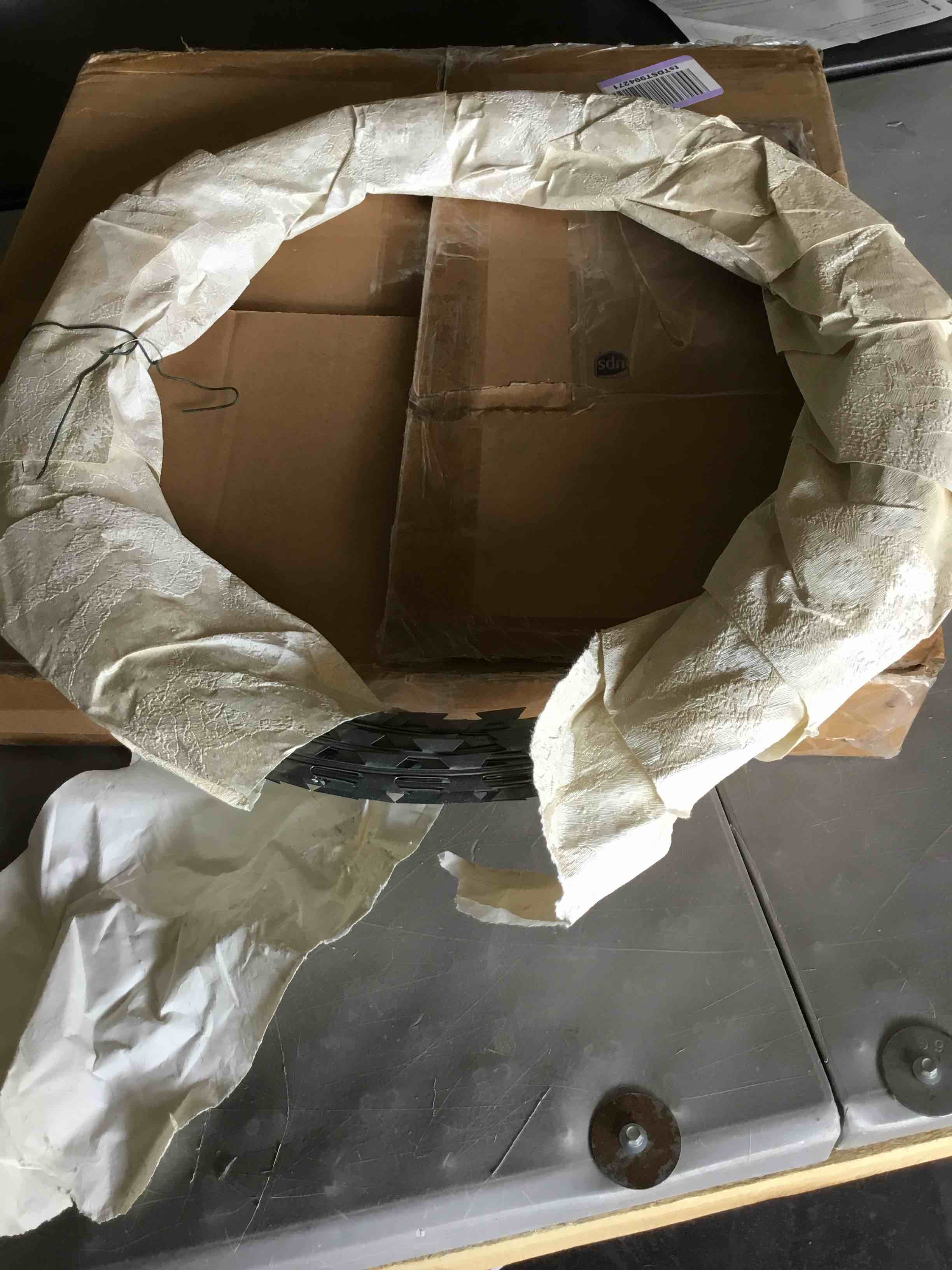 https://s3.amazonaws.com/lotting-images-prod/bidfta/GRN5026345_1694623558593.jpeg