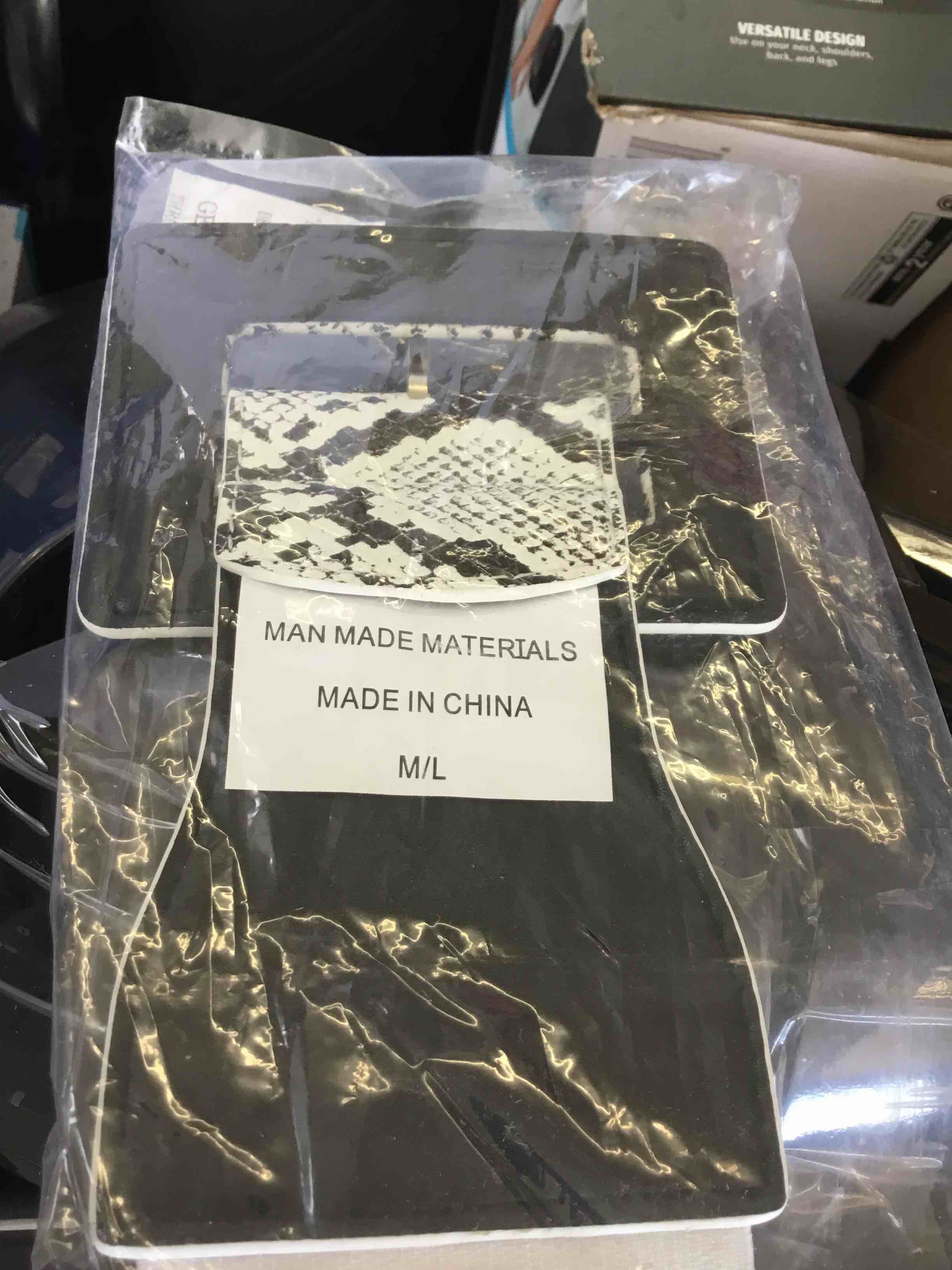 https://s3.amazonaws.com/lotting-images-prod/bidfta/GRN5027334_1685731159323.jpeg