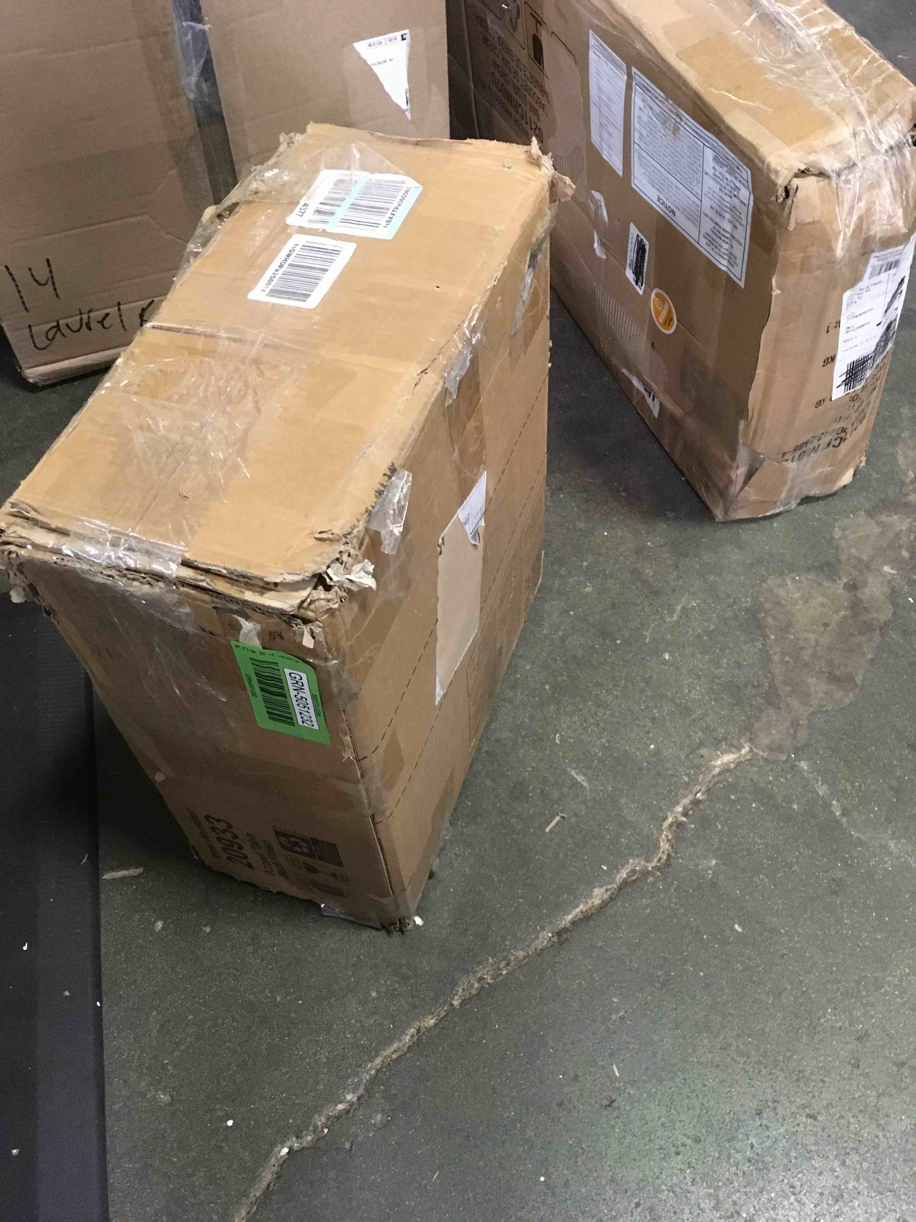 https://s3.amazonaws.com/lotting-images-prod/bidfta/GRN5051232_1699462625684.jpeg