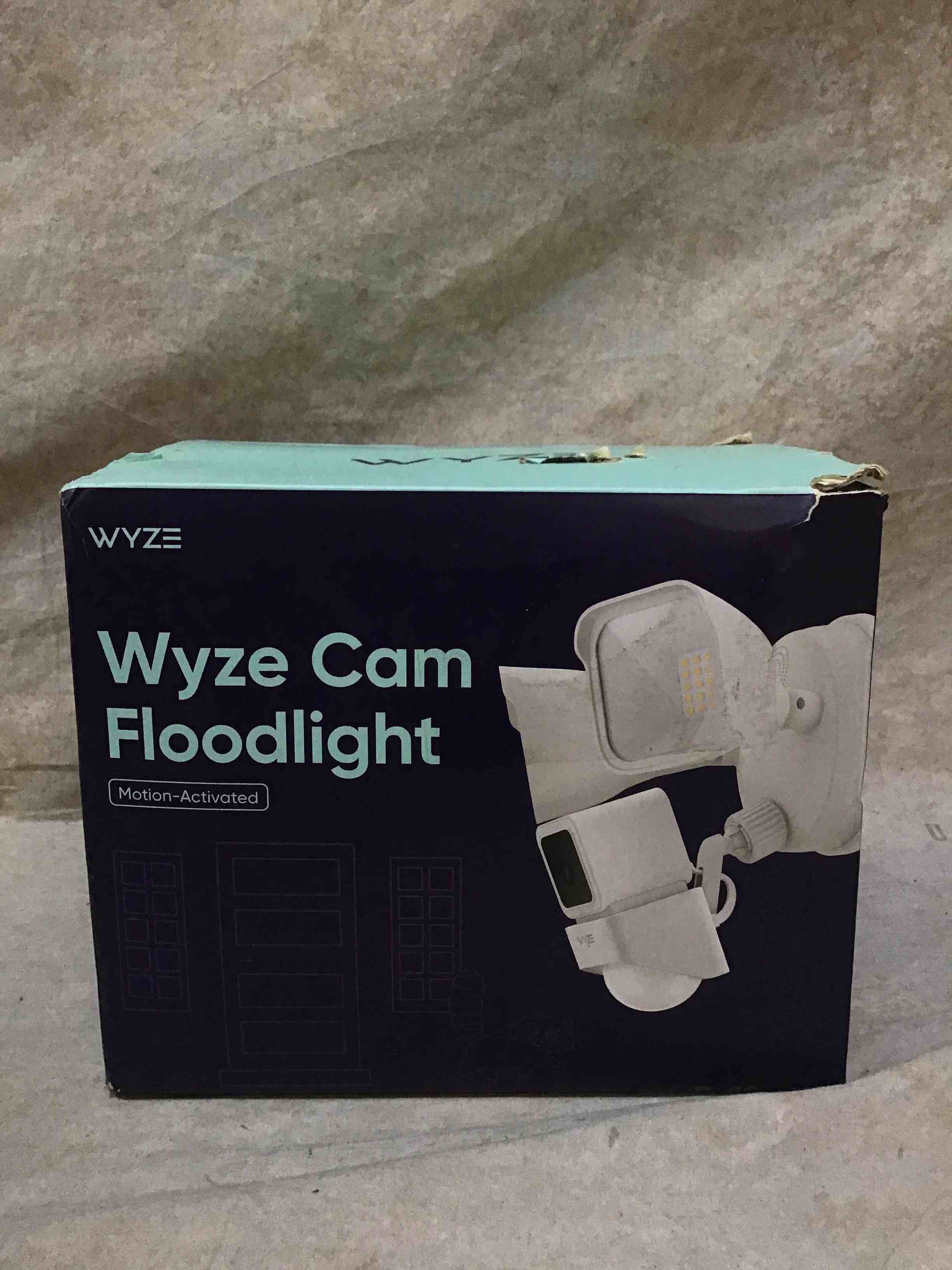 Wyze Cam Floodlight with 2600 Lumen LEDs, Wired 1080p HD IP65 Outdoor Smart Security Camera, Color Night Vision, 270-Degree Customizable Motion Detection, 105dB Siren, and Two-Way Audio