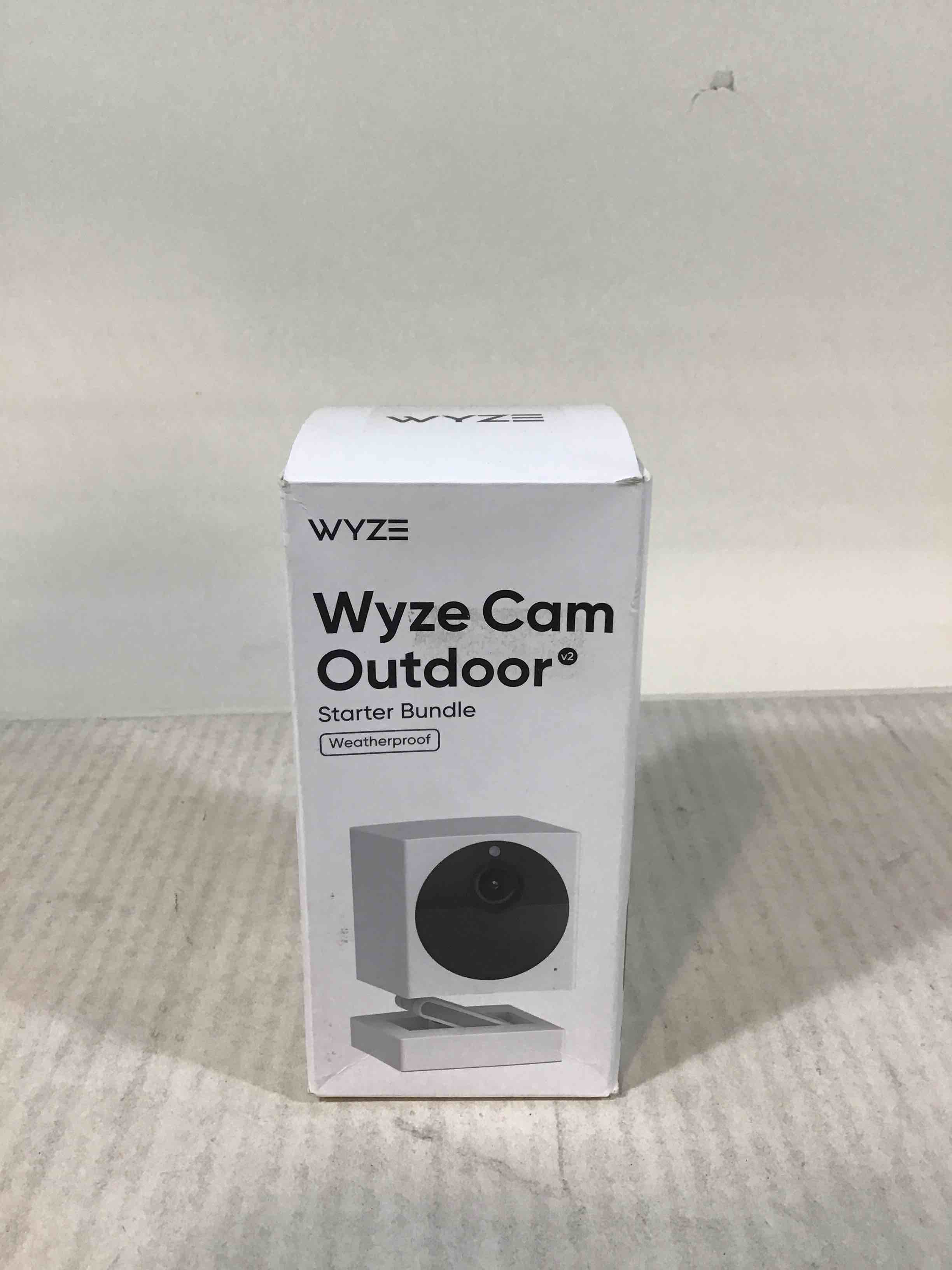 Wyze Cam Outdoor Starter Bundle v2 (Includes Base Station and 1 Cam), 1080p HD Indoor/Outdoor Wireless Smart Home Camera with Color Night Vision, 2-Way Audio, Works with Alexa & Google - 1 Camera Kit