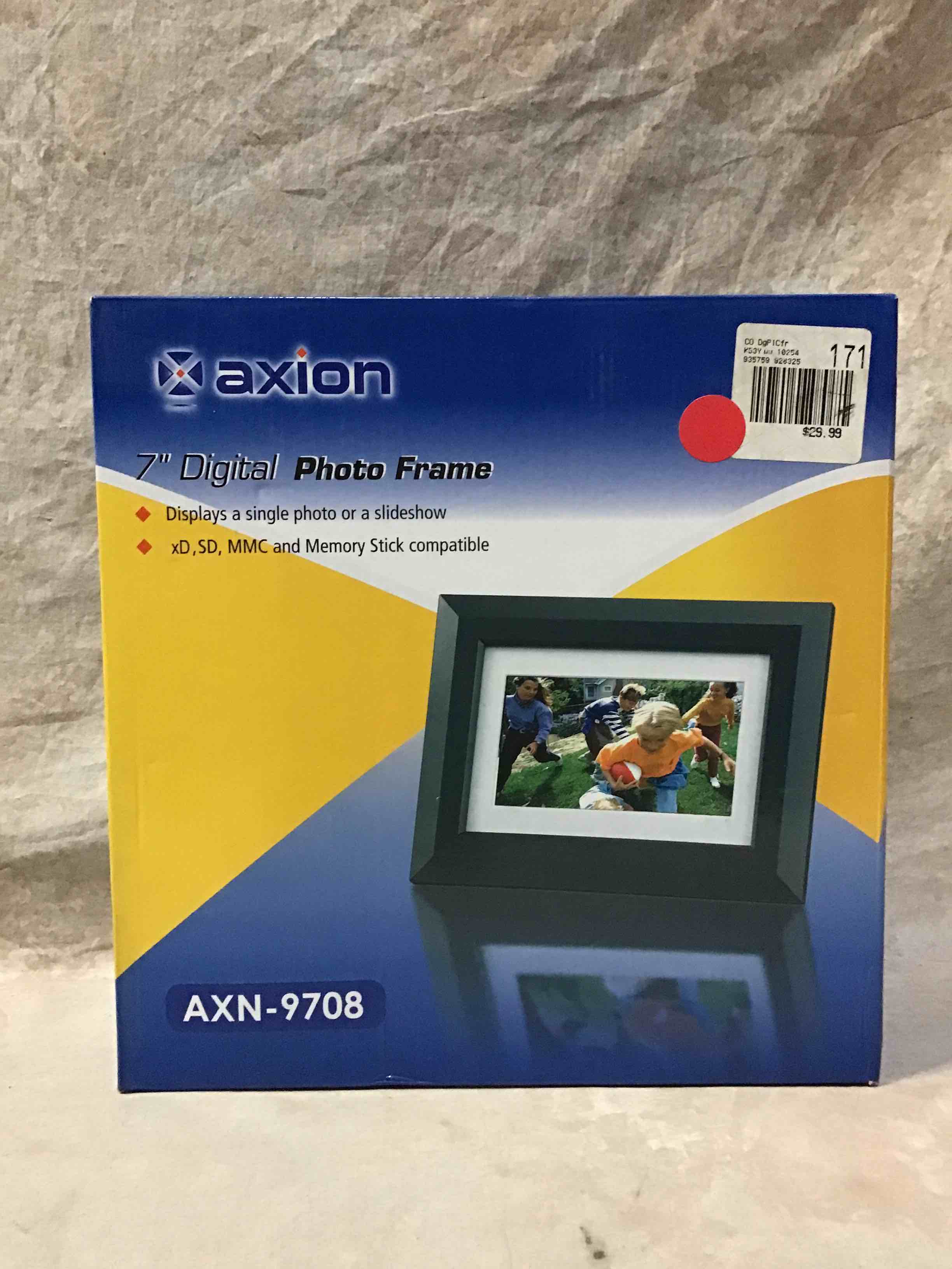 Axion 7” Digital Photo Frame