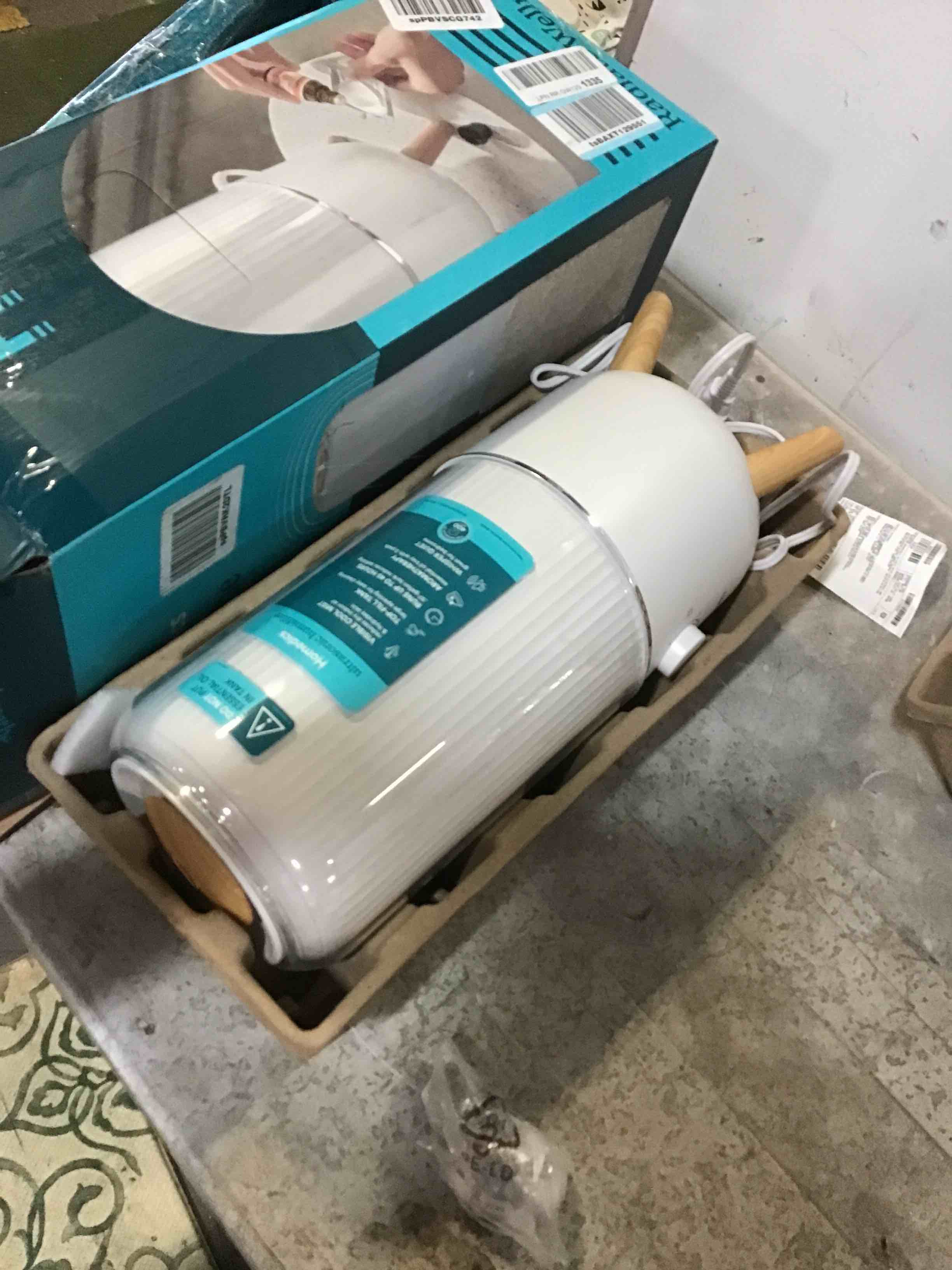 https://s3.amazonaws.com/lotting-images-prod/bidfta/GRN5054108_1698072656905.jpeg