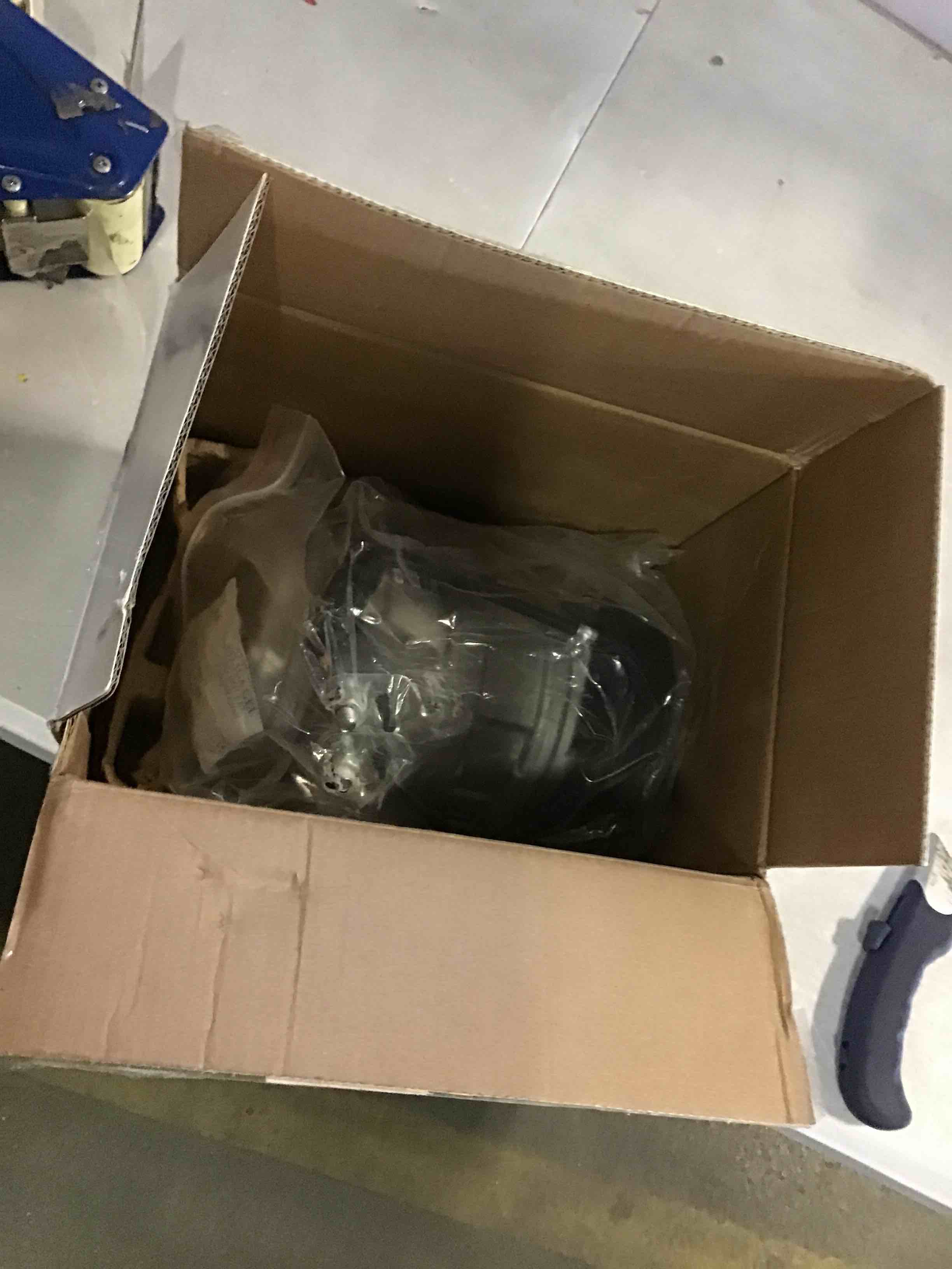 https://s3.amazonaws.com/lotting-images-prod/bidfta/GRN5054224_1698153263562.jpeg