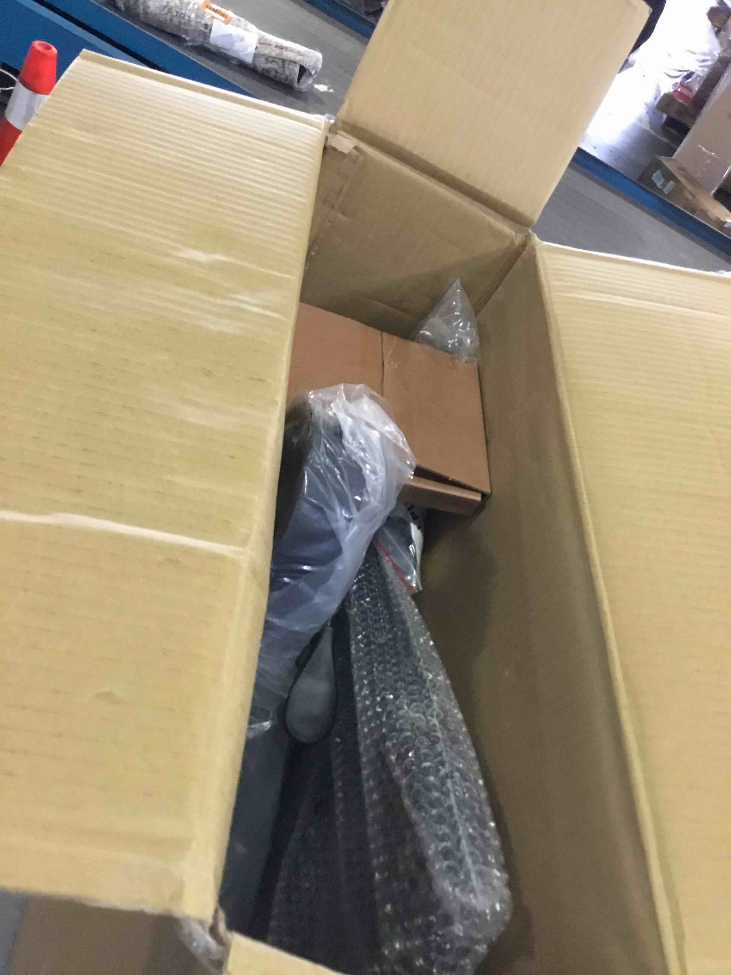 https://s3.amazonaws.com/lotting-images-prod/bidfta/GRN5054491_1698250315543.jpeg