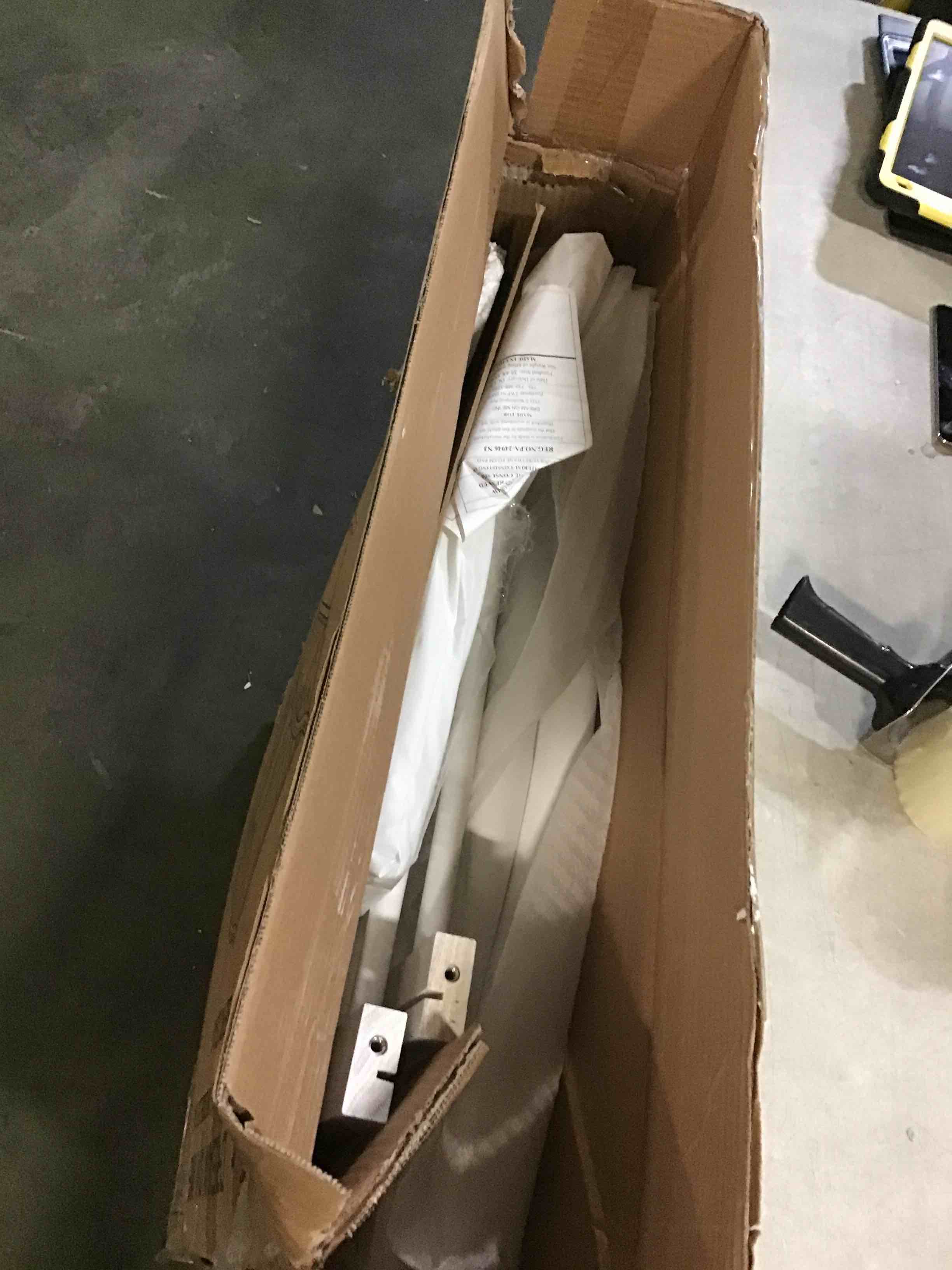 https://s3.amazonaws.com/lotting-images-prod/bidfta/GRN5055162_1698928074452.jpeg