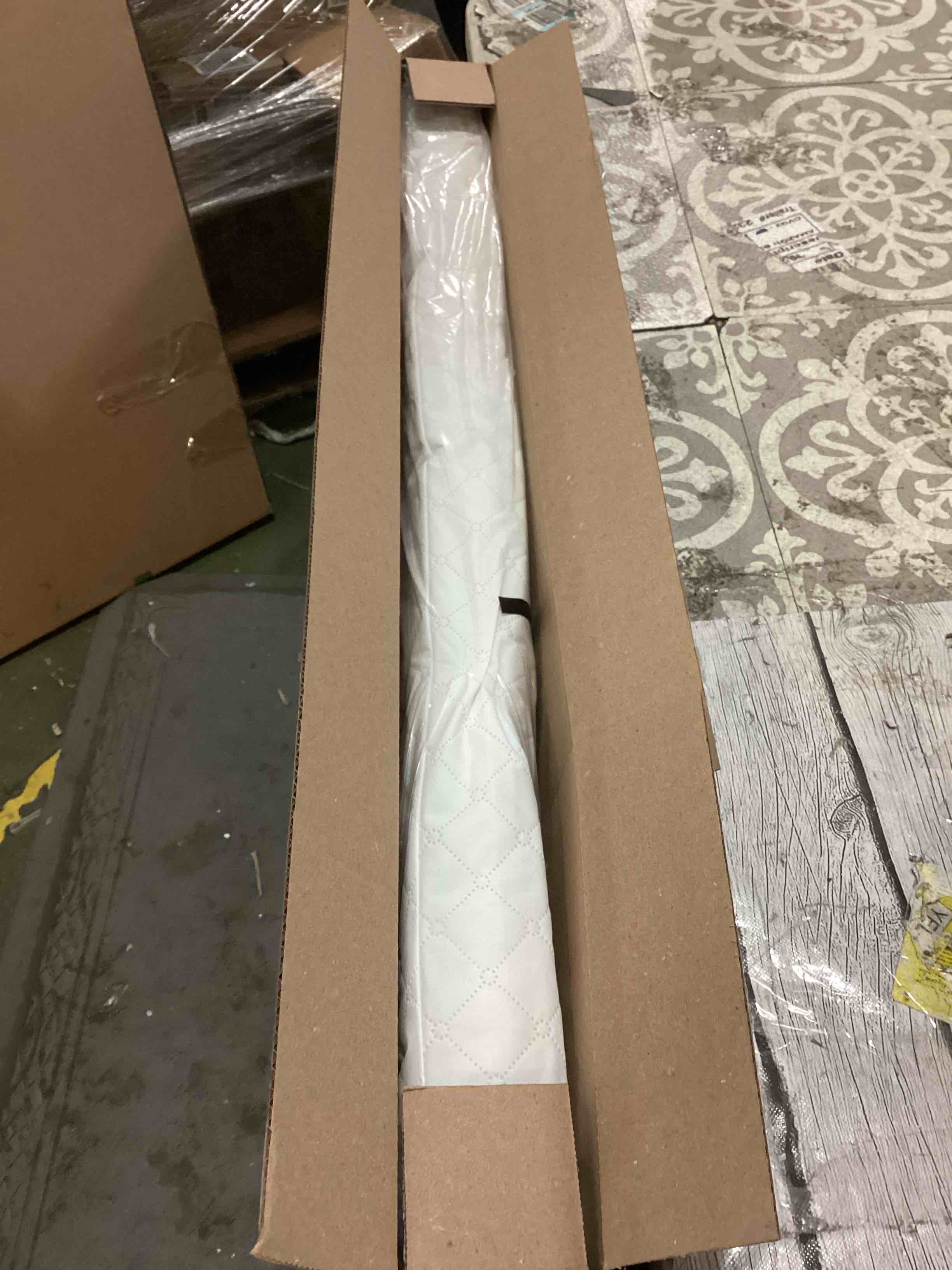 https://s3.amazonaws.com/lotting-images-prod/bidfta/GRN5058501_1699467391656.jpeg