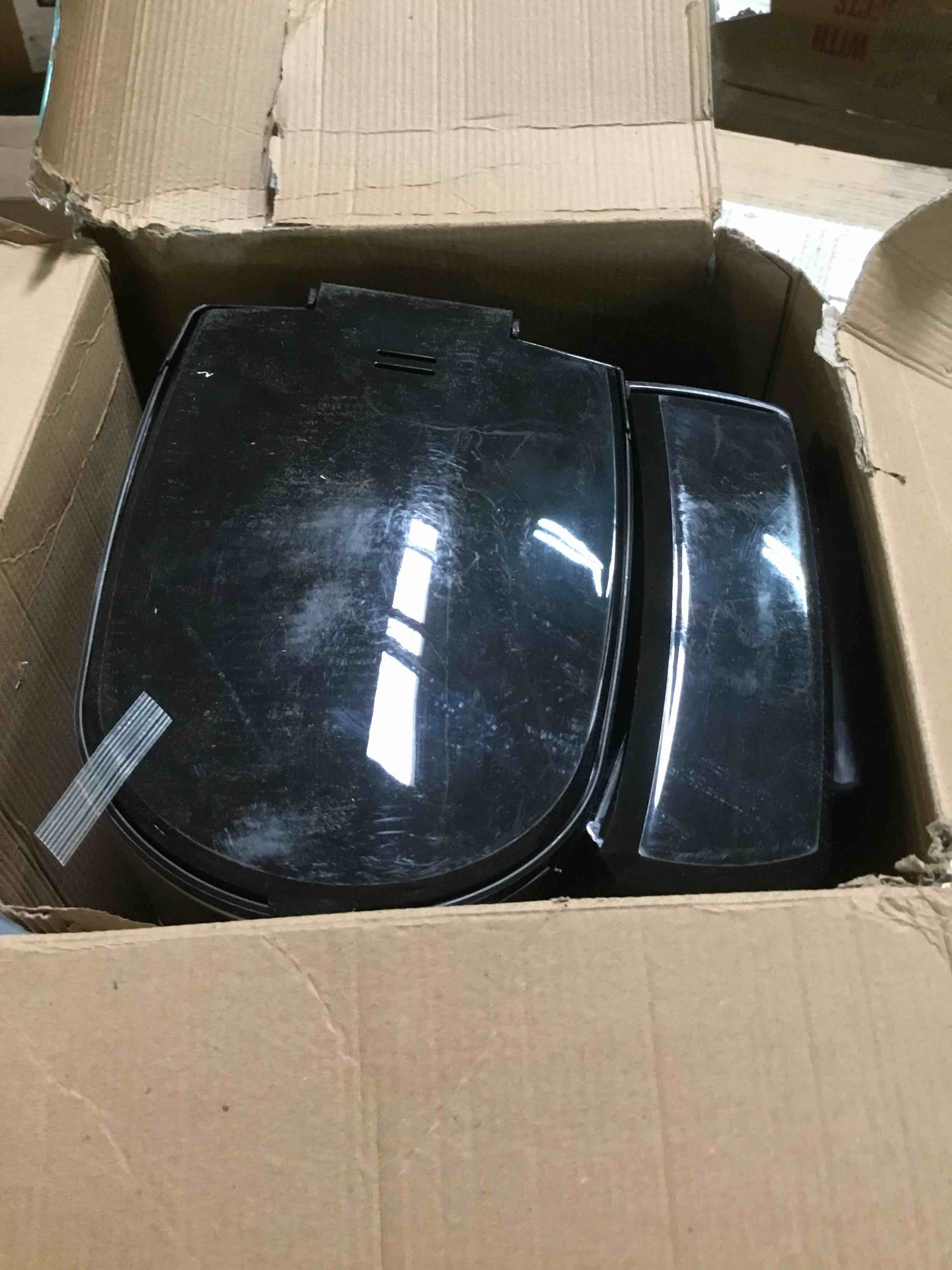 https://s3.amazonaws.com/lotting-images-prod/bidfta/GRN5059150_1700148282430.jpeg