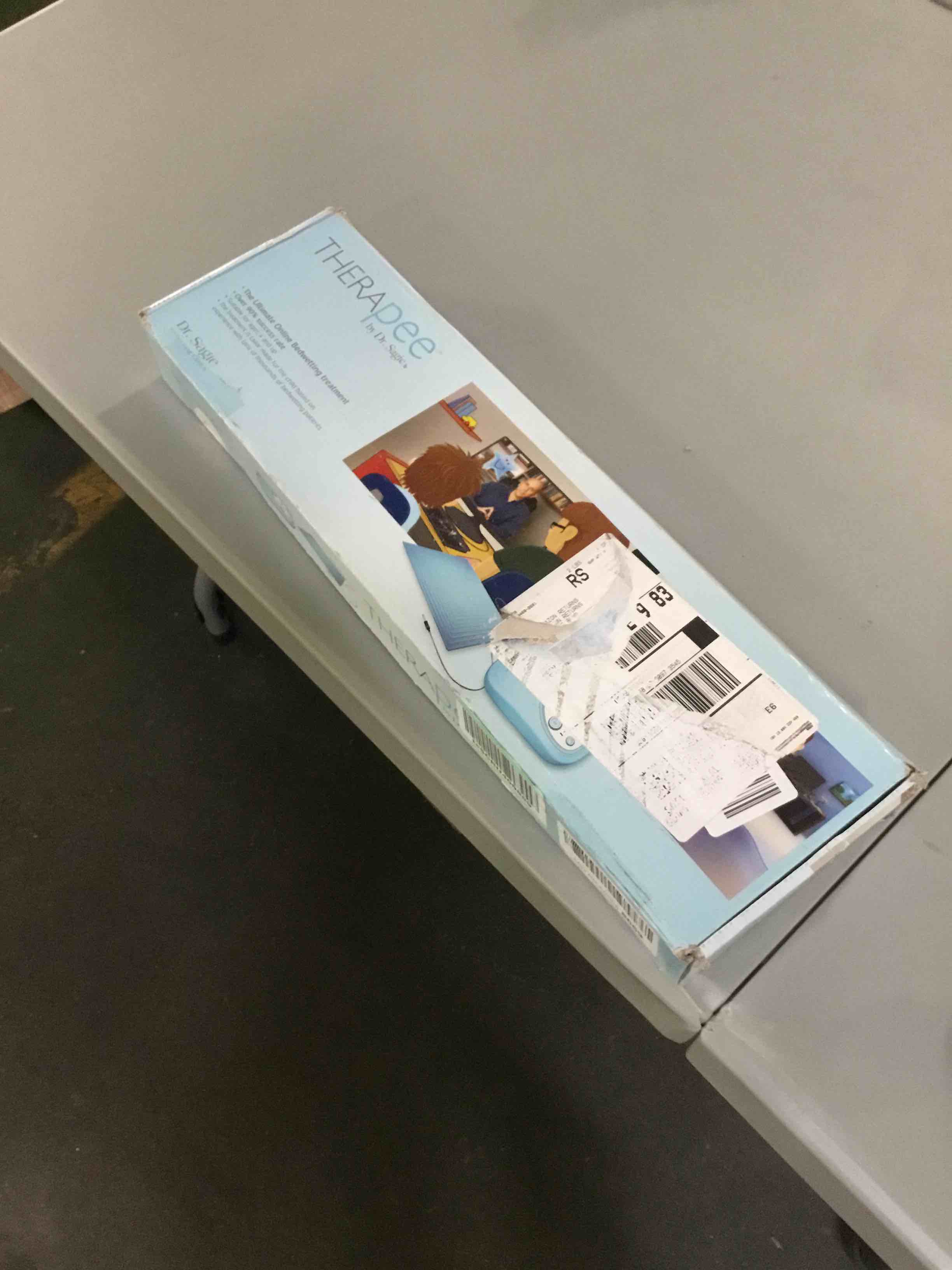 https://s3.amazonaws.com/lotting-images-prod/bidfta/GRN5073629_1694530894615.jpeg