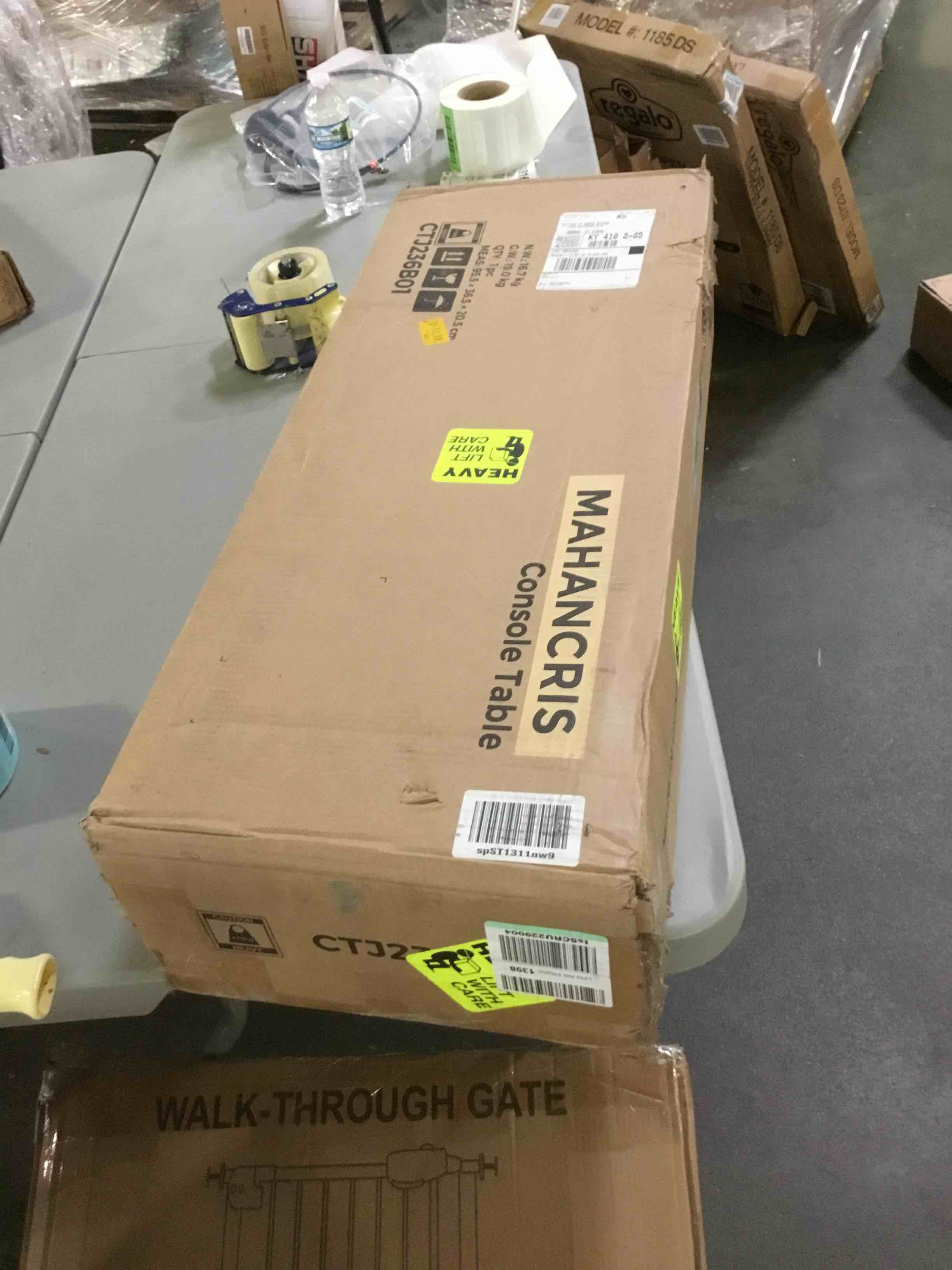 https://s3.amazonaws.com/lotting-images-prod/bidfta/GRN5073645_1694534231954.jpeg