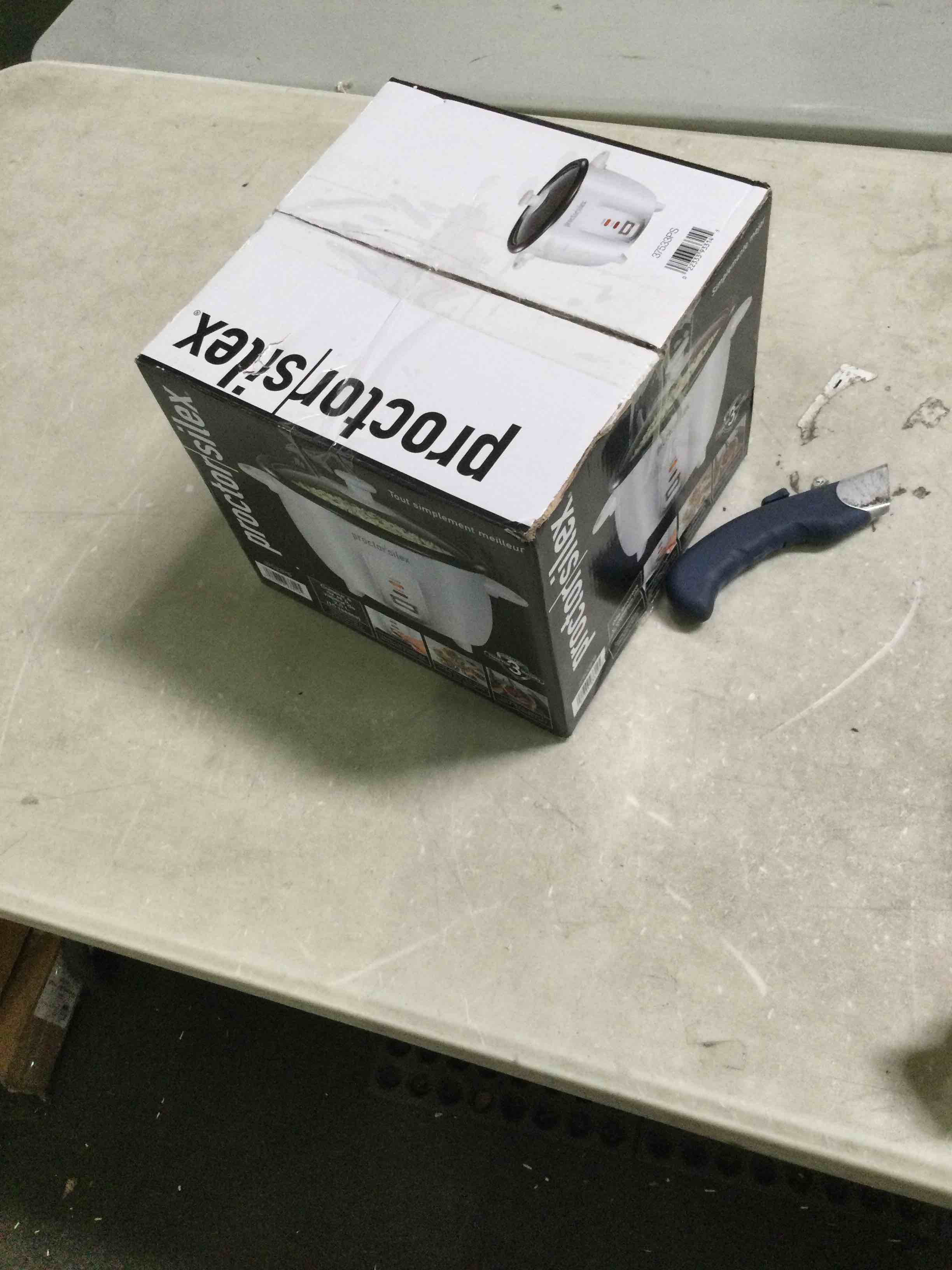 https://s3.amazonaws.com/lotting-images-prod/bidfta/GRN5074100_1695133747050.jpeg