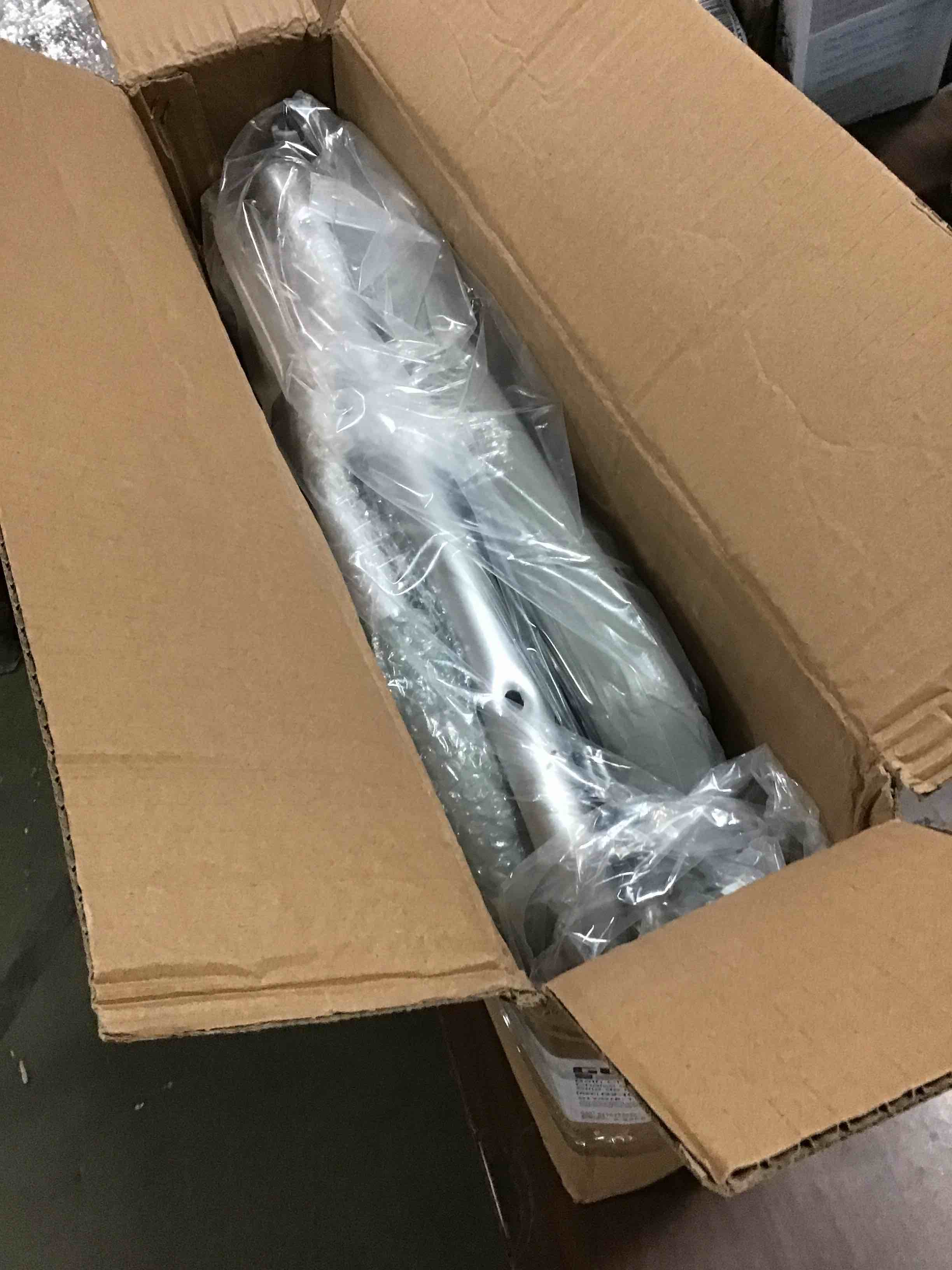 https://s3.amazonaws.com/lotting-images-prod/bidfta/GRN5074365_1695306237806.jpeg