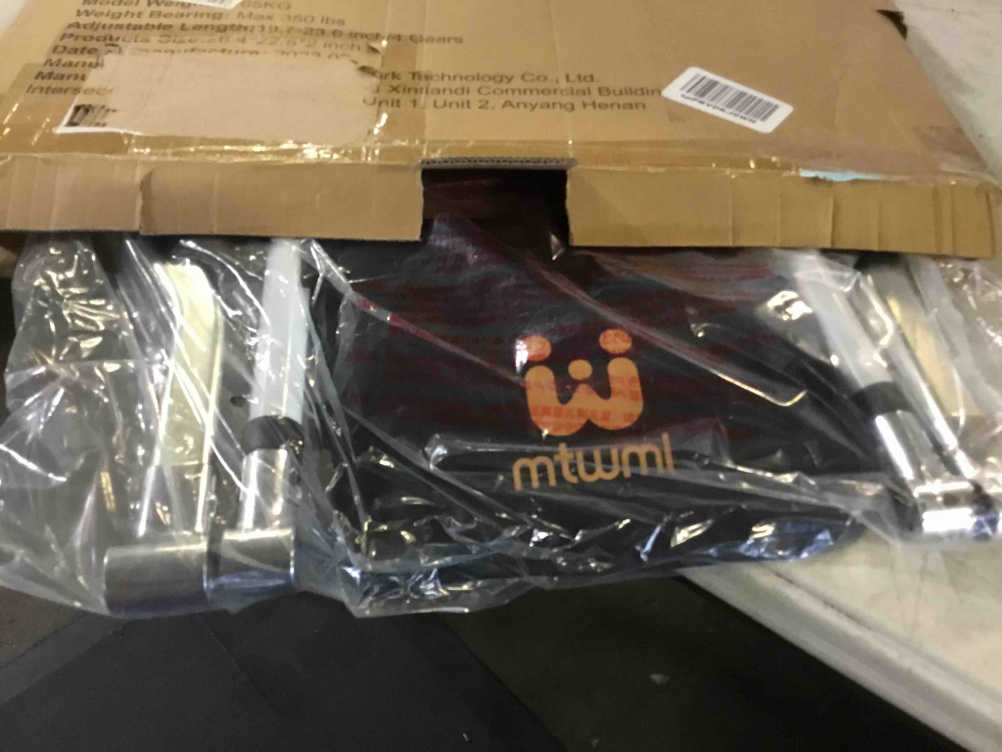 https://s3.amazonaws.com/lotting-images-prod/bidfta/GRN5079751_1695224309299.jpeg