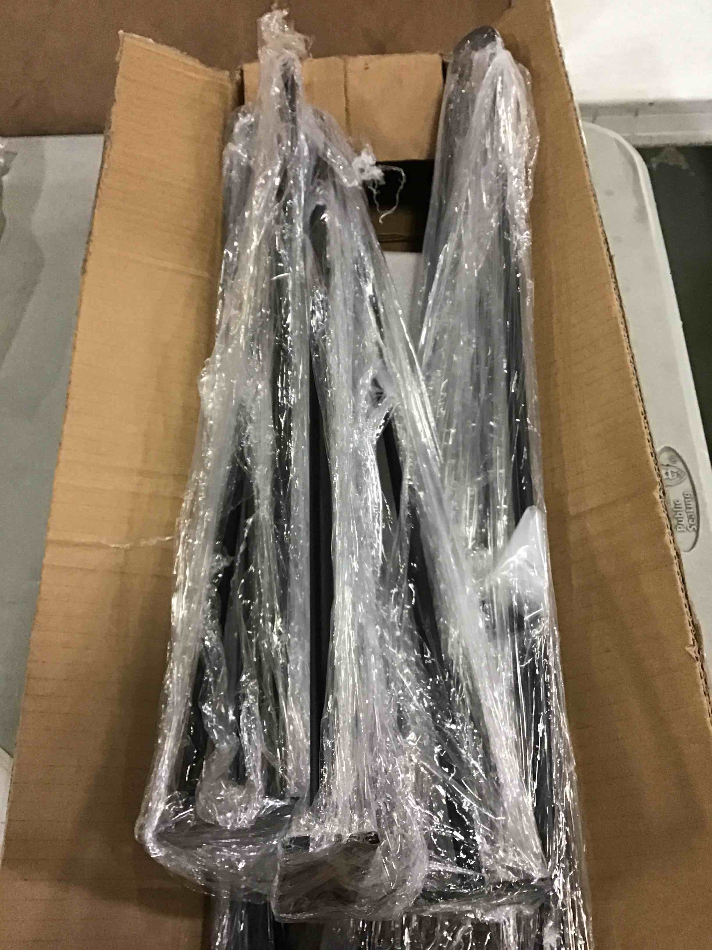 https://s3.amazonaws.com/lotting-images-prod/bidfta/GRN5080612_1695844438823.jpeg