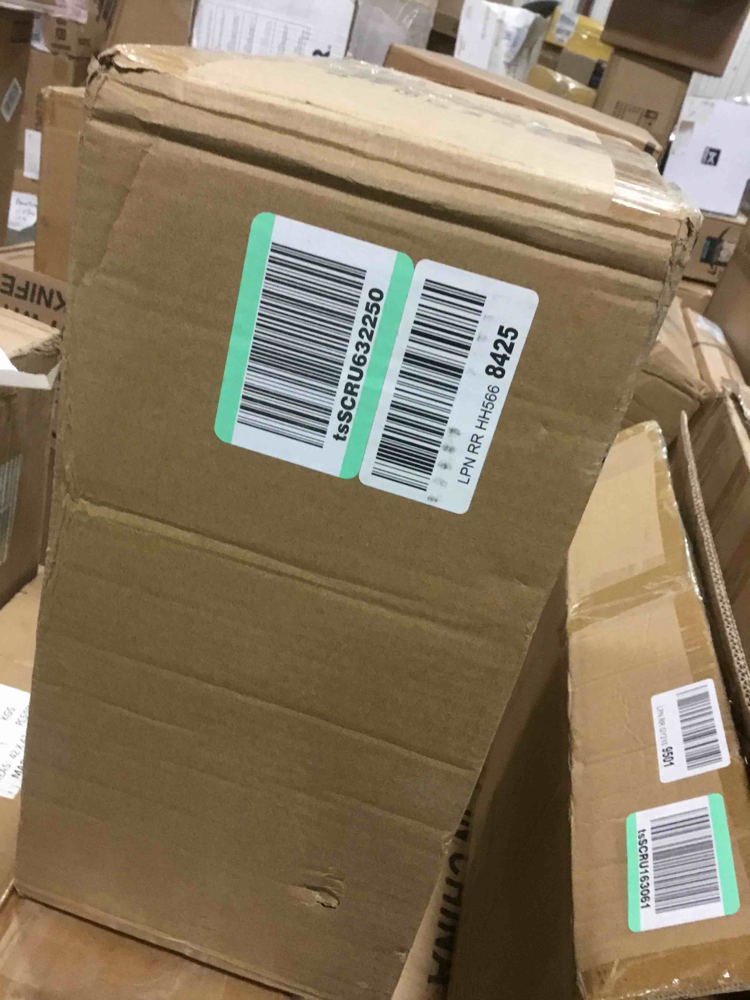 https://s3.amazonaws.com/lotting-images-prod/bidfta/GRN5098018_1707154761015.jpeg