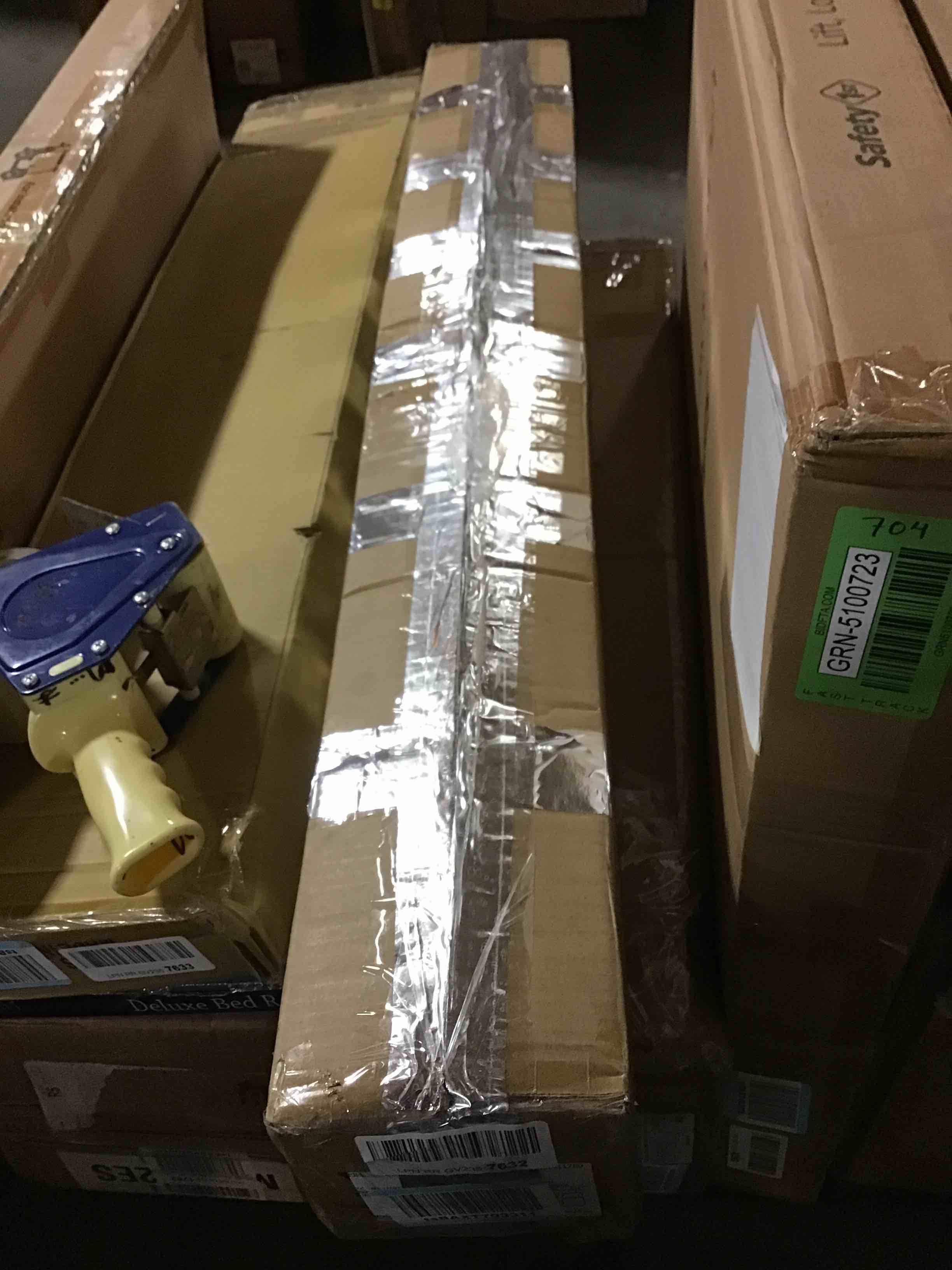 https://s3.amazonaws.com/lotting-images-prod/bidfta/GRN5100725_1706727979417.jpeg