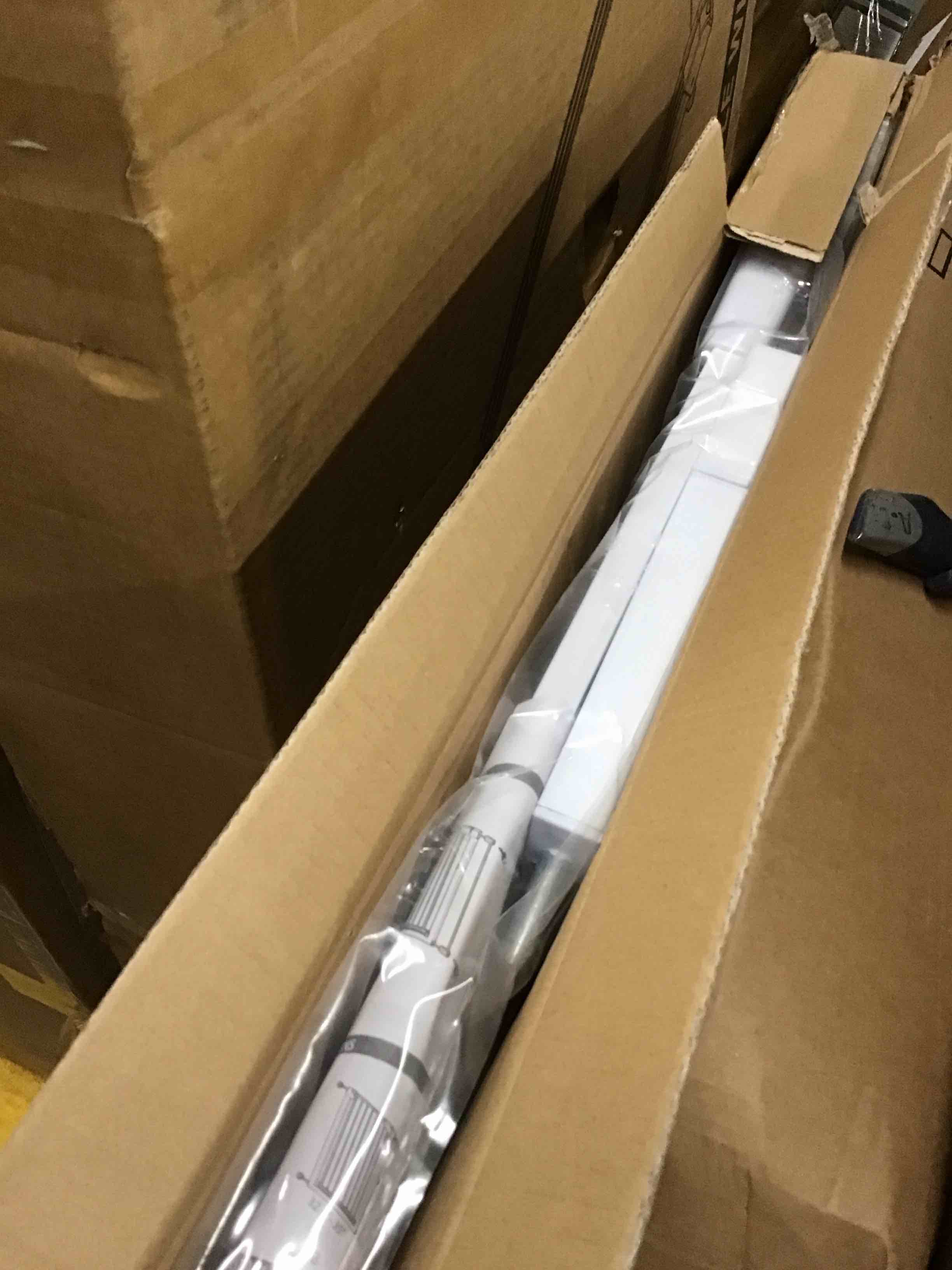 https://s3.amazonaws.com/lotting-images-prod/bidfta/GRN5103006_1711048580528.jpeg