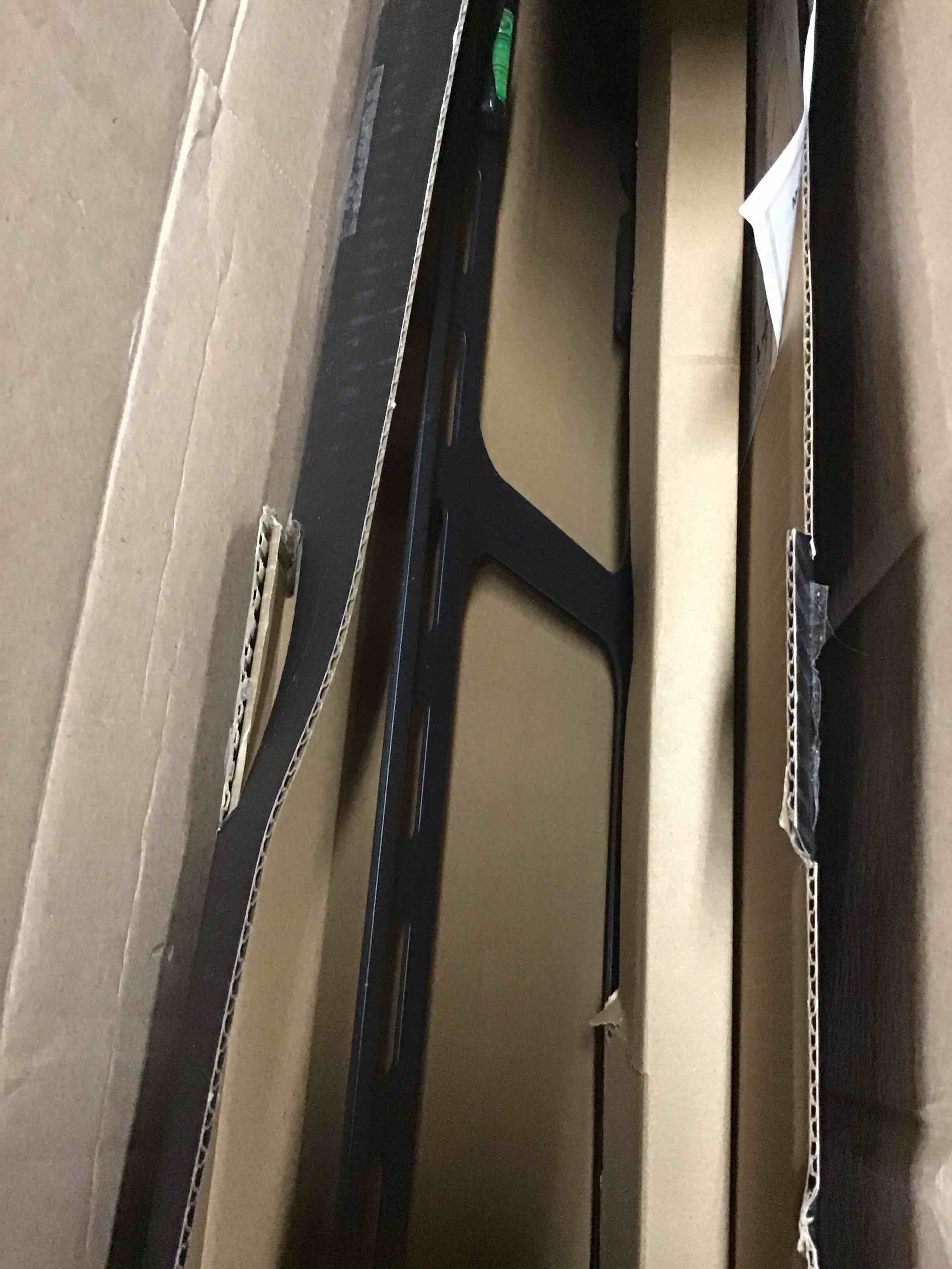 https://s3.amazonaws.com/lotting-images-prod/bidfta/GRN5103014_1711051014272.jpeg