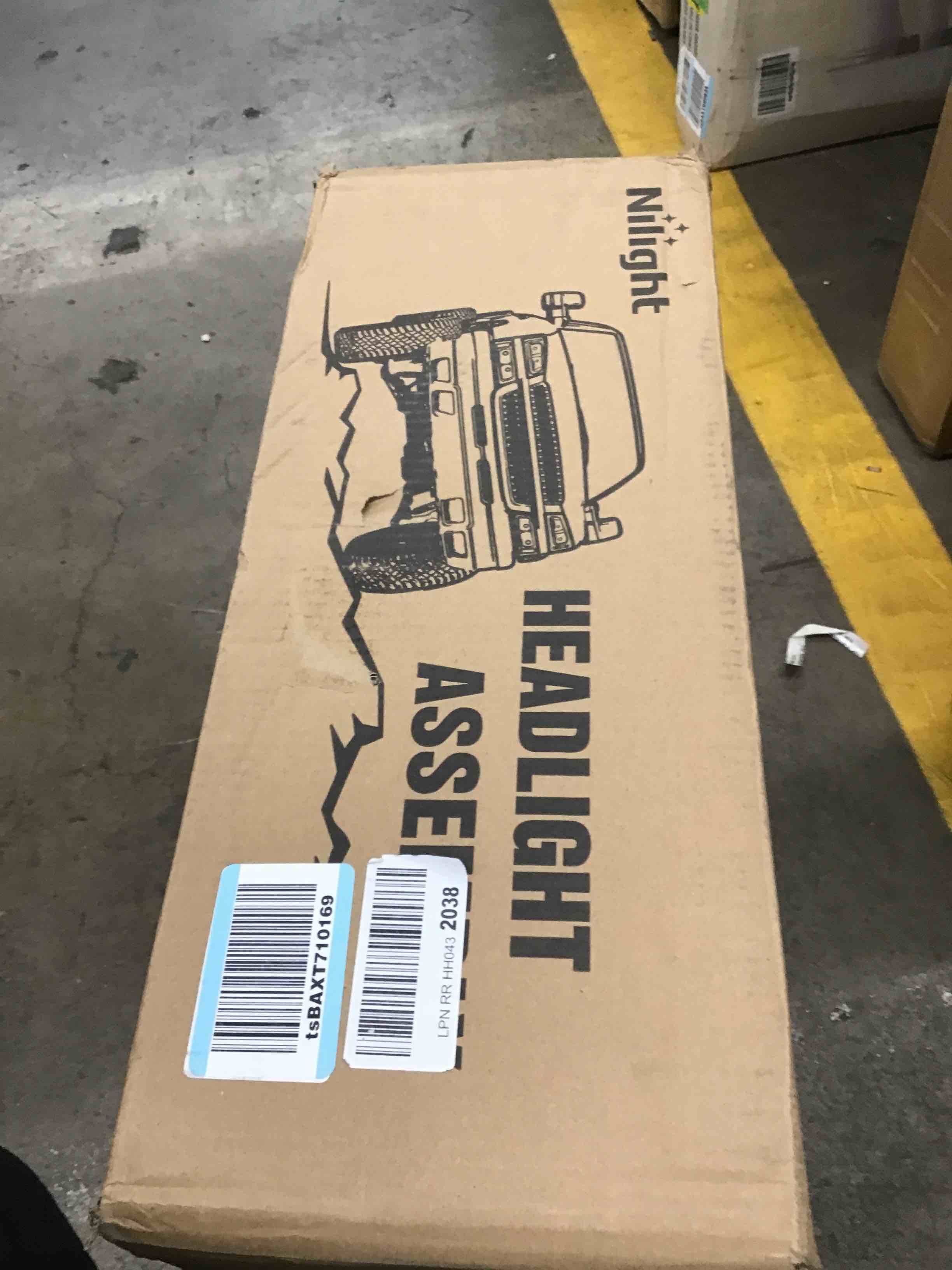 Nilight Headlight Assembly for 2003 2004 2005 2006 Chevy Silverado Avalanche 1500 1500HD 2500 2500HD 3500 Chevrolet Pickup Replacement Headlamp Housing Bumper Lamp Set, 2 Years Warranty Chrome Housing+ Clear Reflector