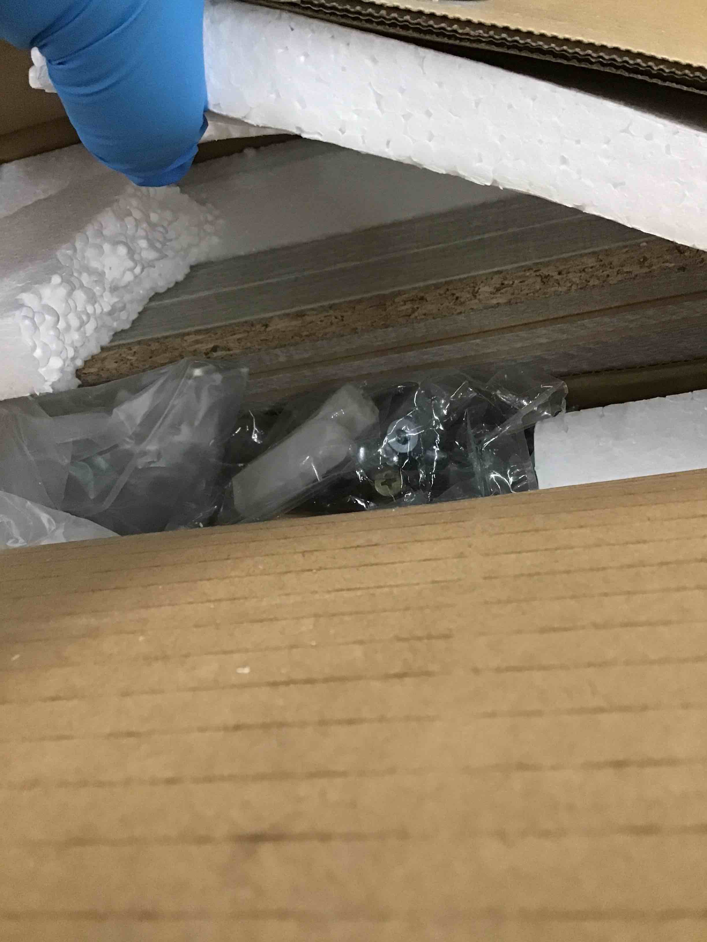 https://s3.amazonaws.com/lotting-images-prod/bidfta/GRN5108810_1699295356761.jpeg