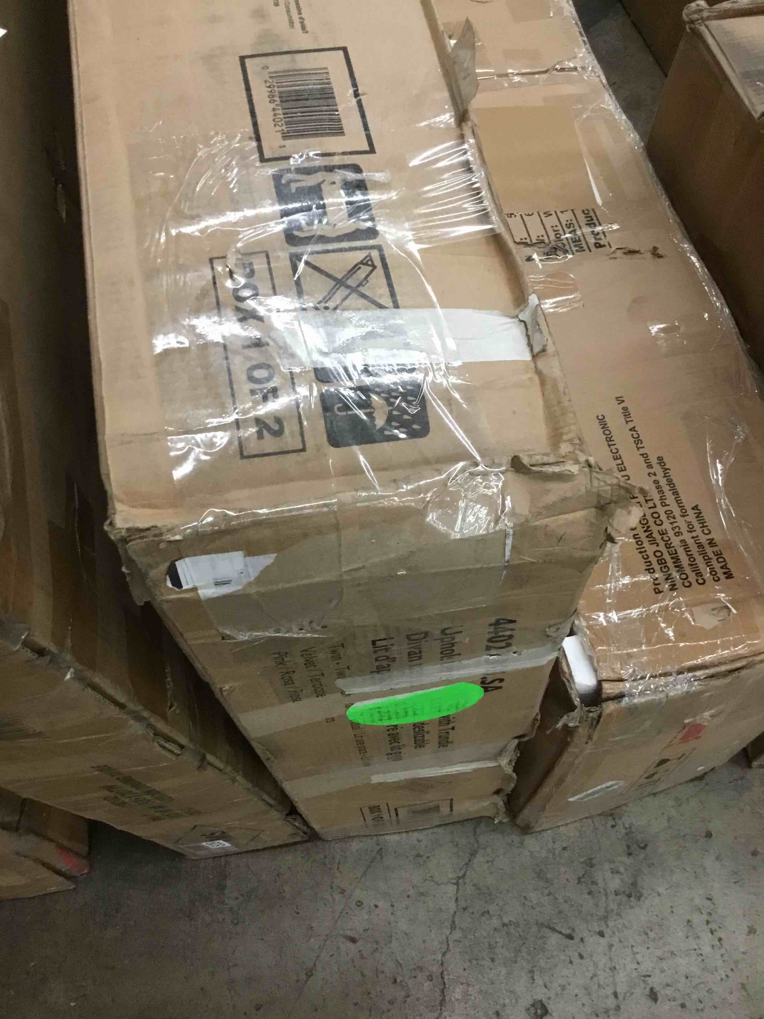 https://s3.amazonaws.com/lotting-images-prod/bidfta/GRN5111791_1702403736163.jpeg