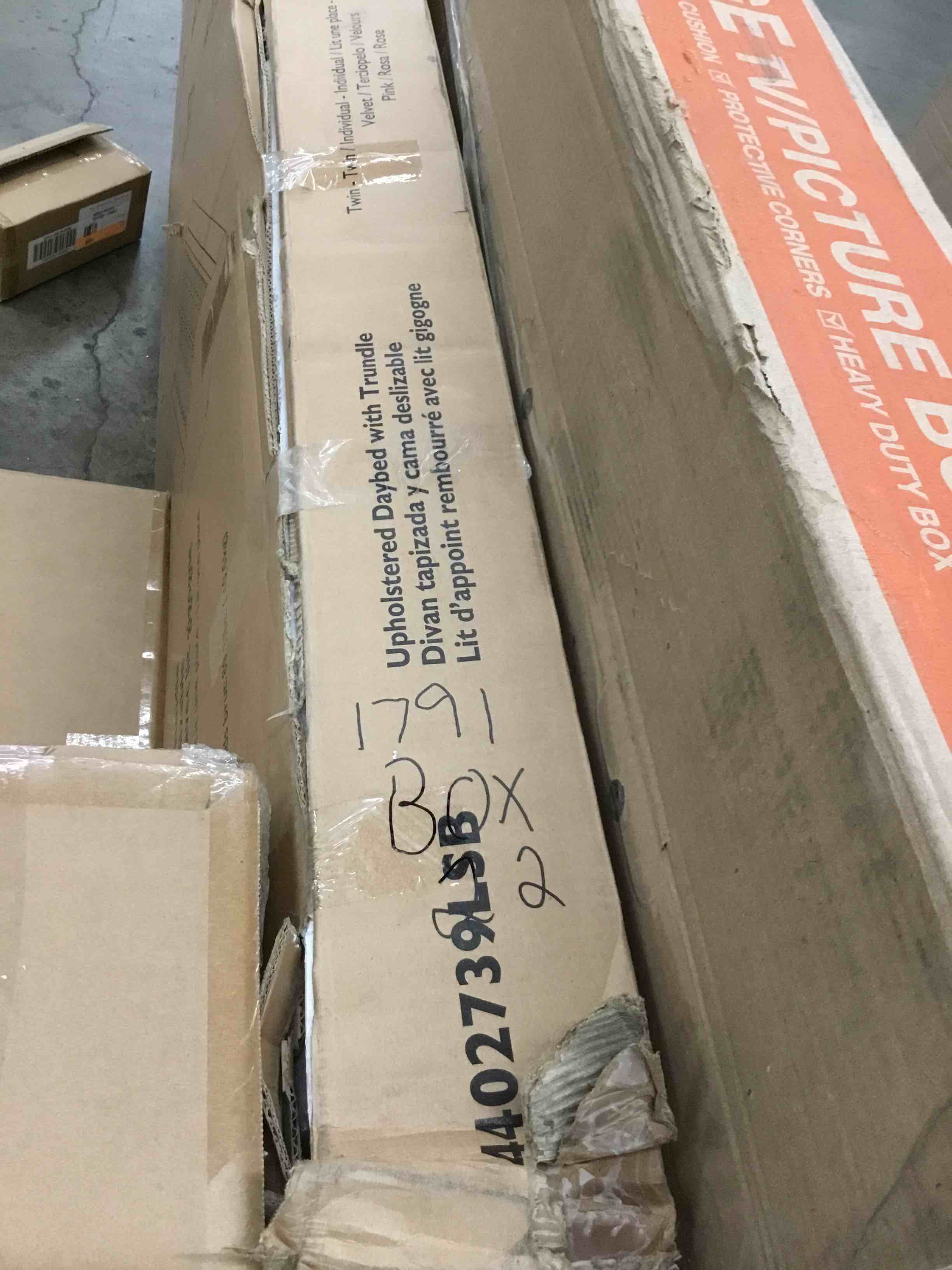 https://s3.amazonaws.com/lotting-images-prod/bidfta/GRN5111791_1702403869444.jpeg