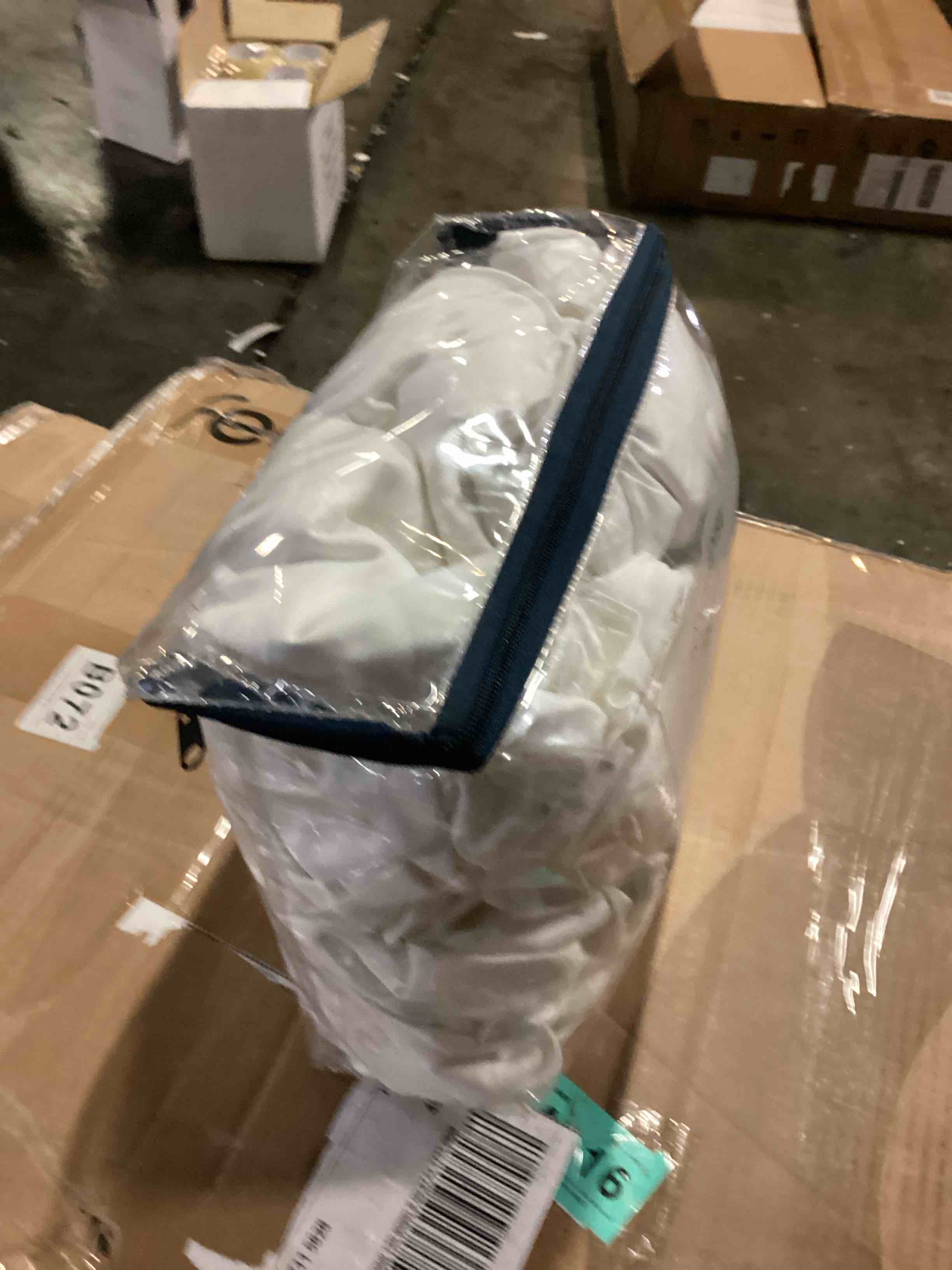 https://s3.amazonaws.com/lotting-images-prod/bidfta/GRN5132768_1718804885564.jpeg