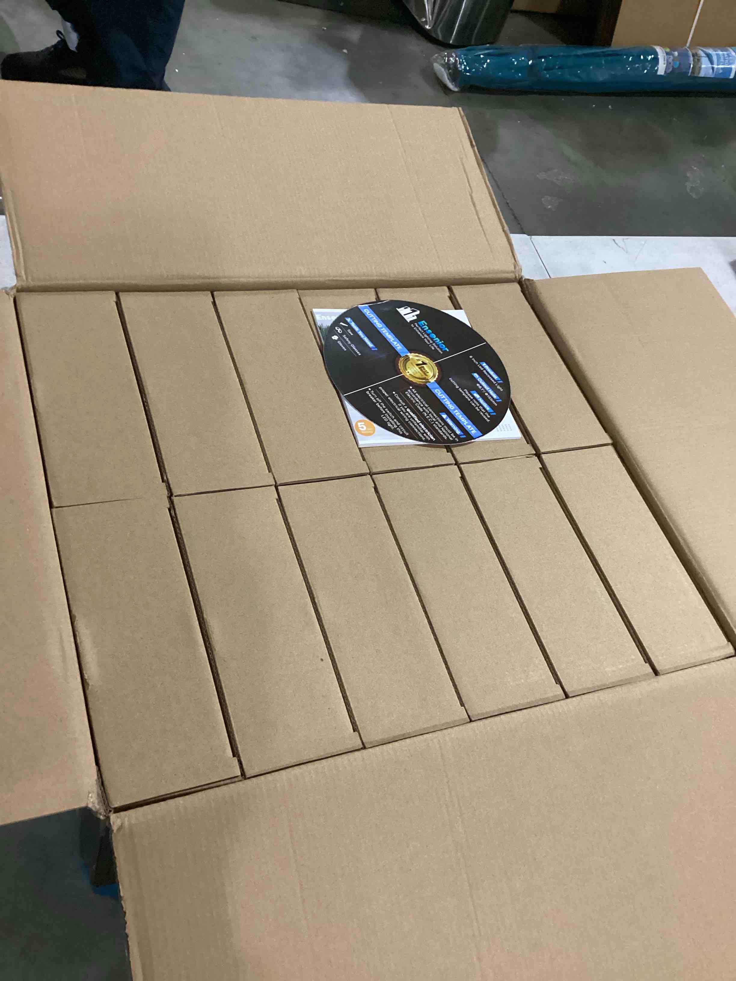 https://s3.amazonaws.com/lotting-images-prod/bidfta/GRN5133897_1718131123307.jpeg