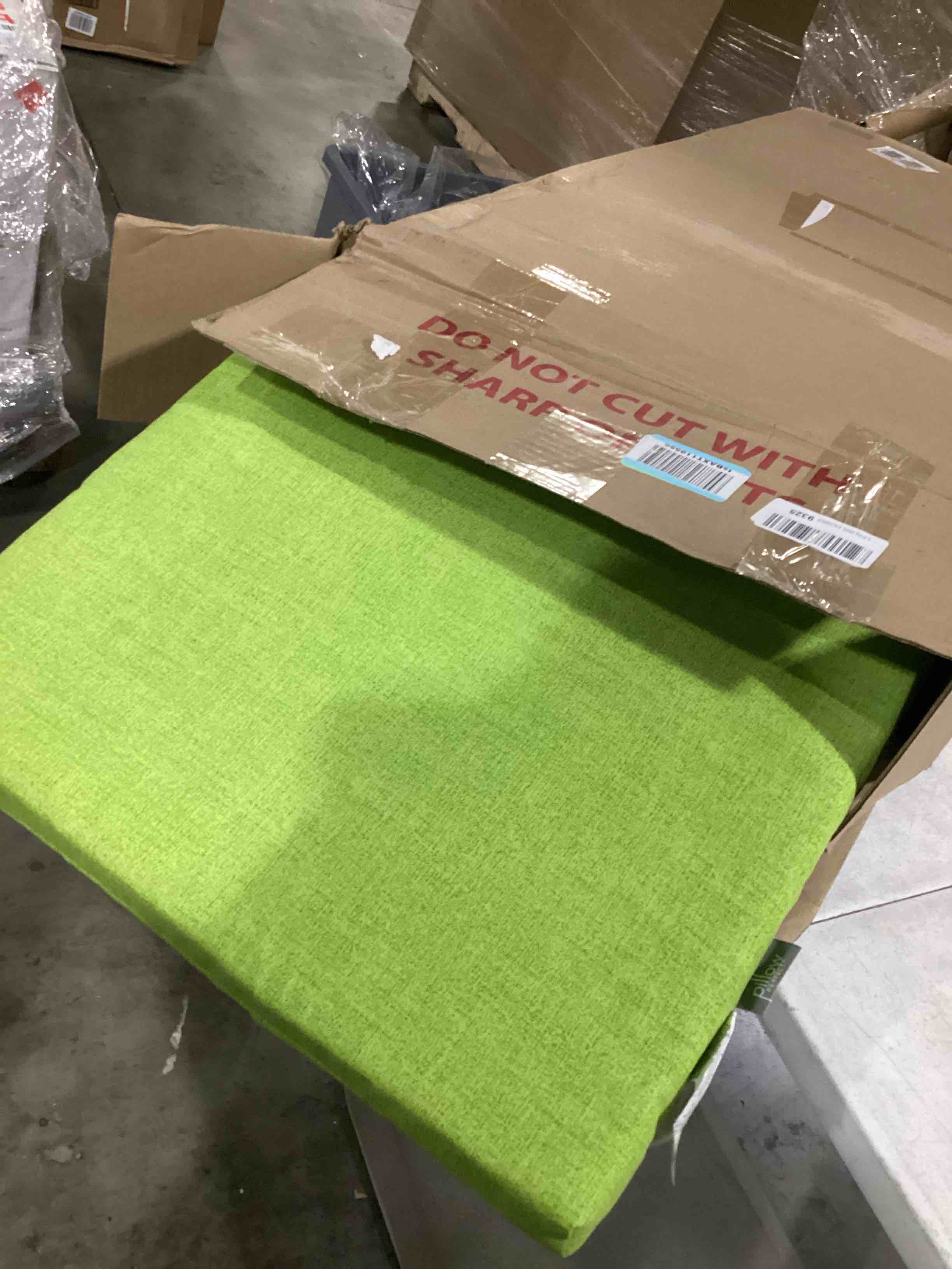https://s3.amazonaws.com/lotting-images-prod/bidfta/GRN5134342_1718459414110.jpeg