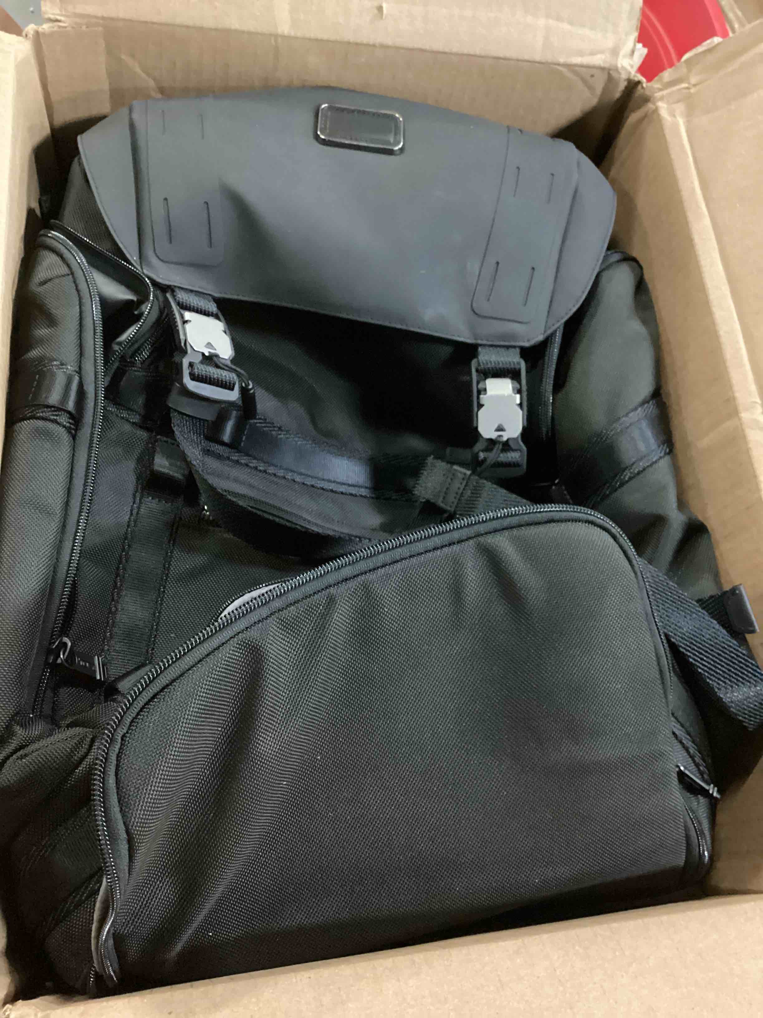 https://s3.amazonaws.com/lotting-images-prod/bidfta/GRN5138785_1718304058713.jpeg