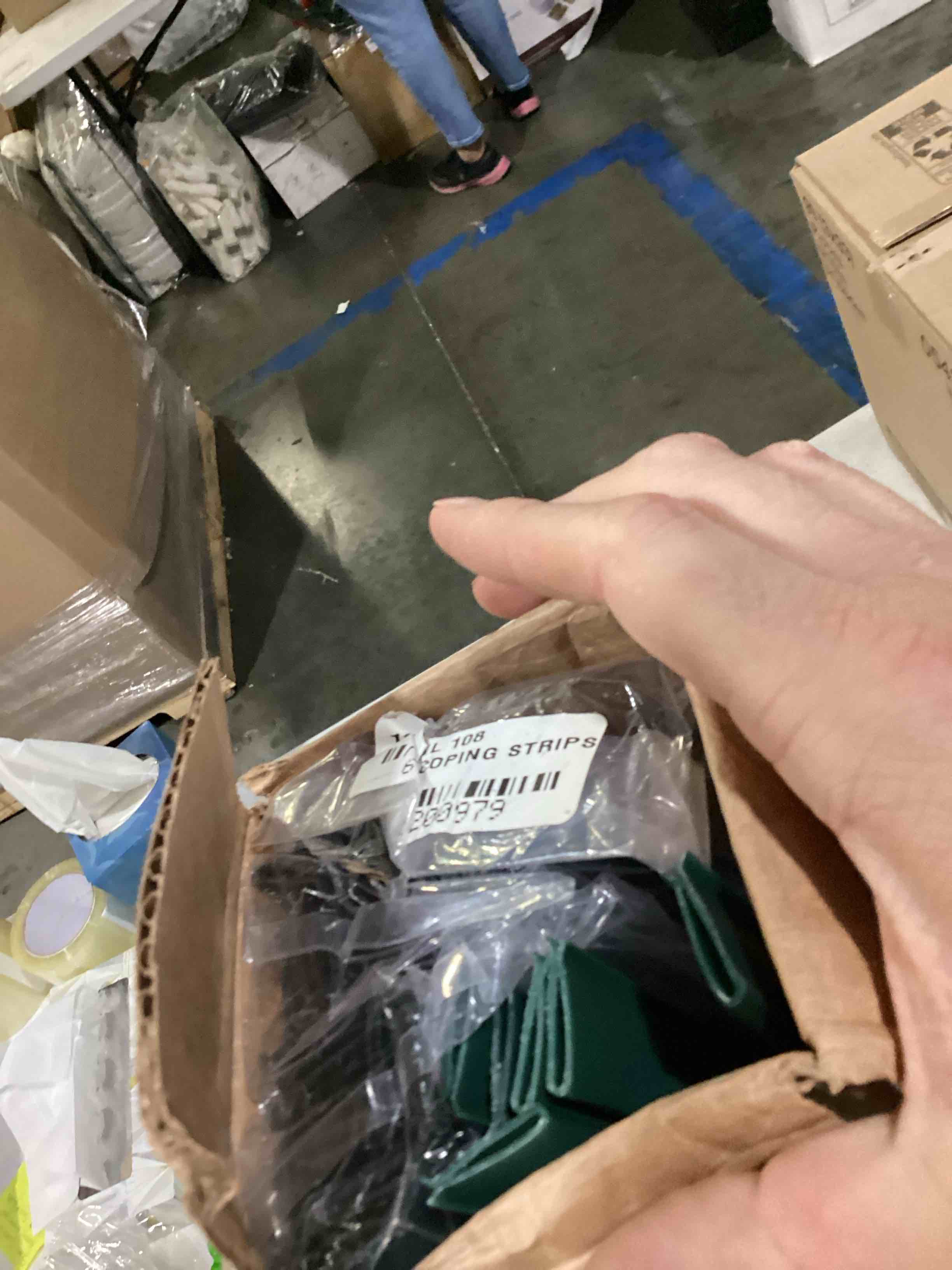 https://s3.amazonaws.com/lotting-images-prod/bidfta/GRN5140677_1718903951239.jpeg