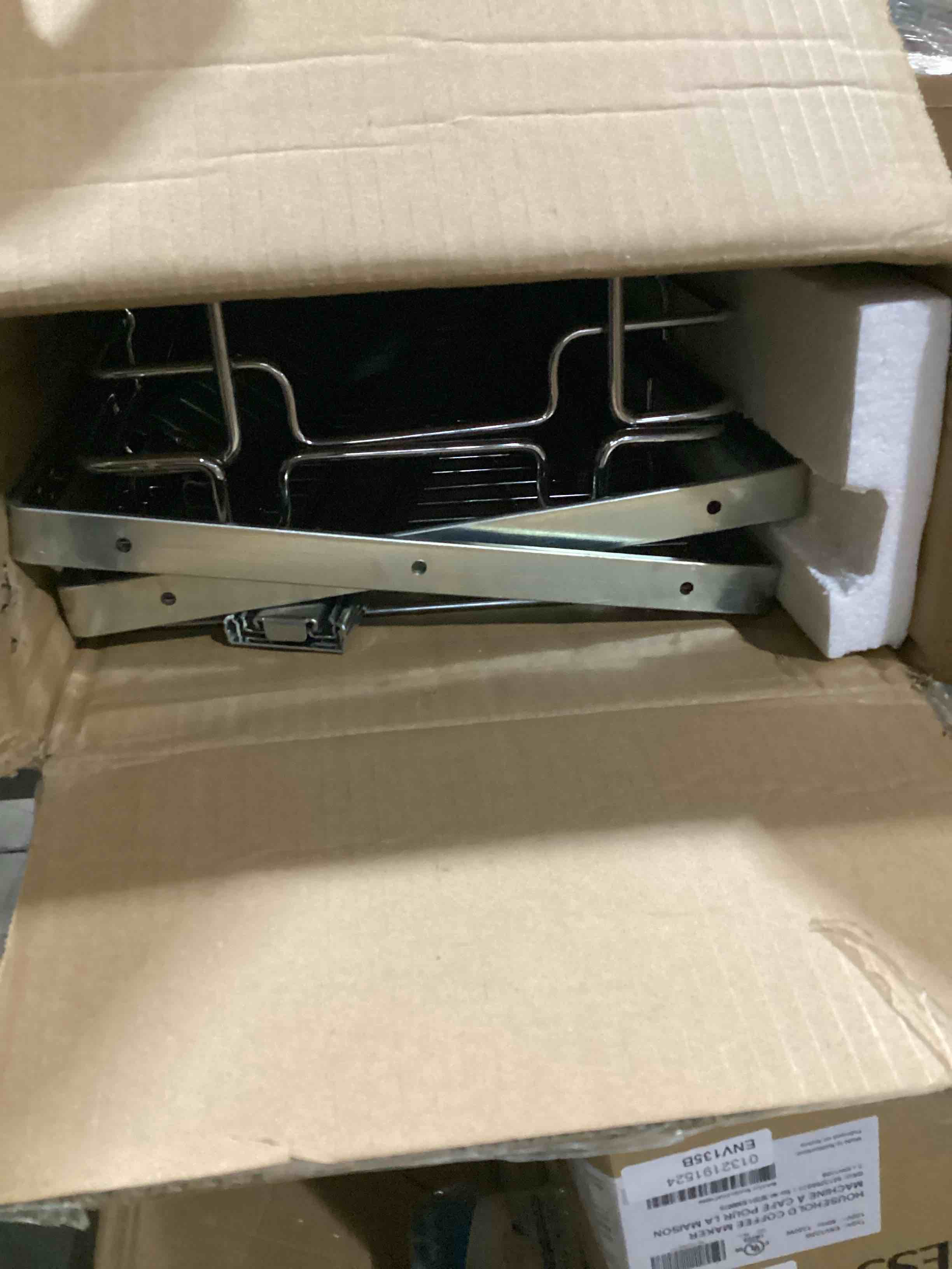 https://s3.amazonaws.com/lotting-images-prod/bidfta/GRN5142446_1717688333556.jpeg