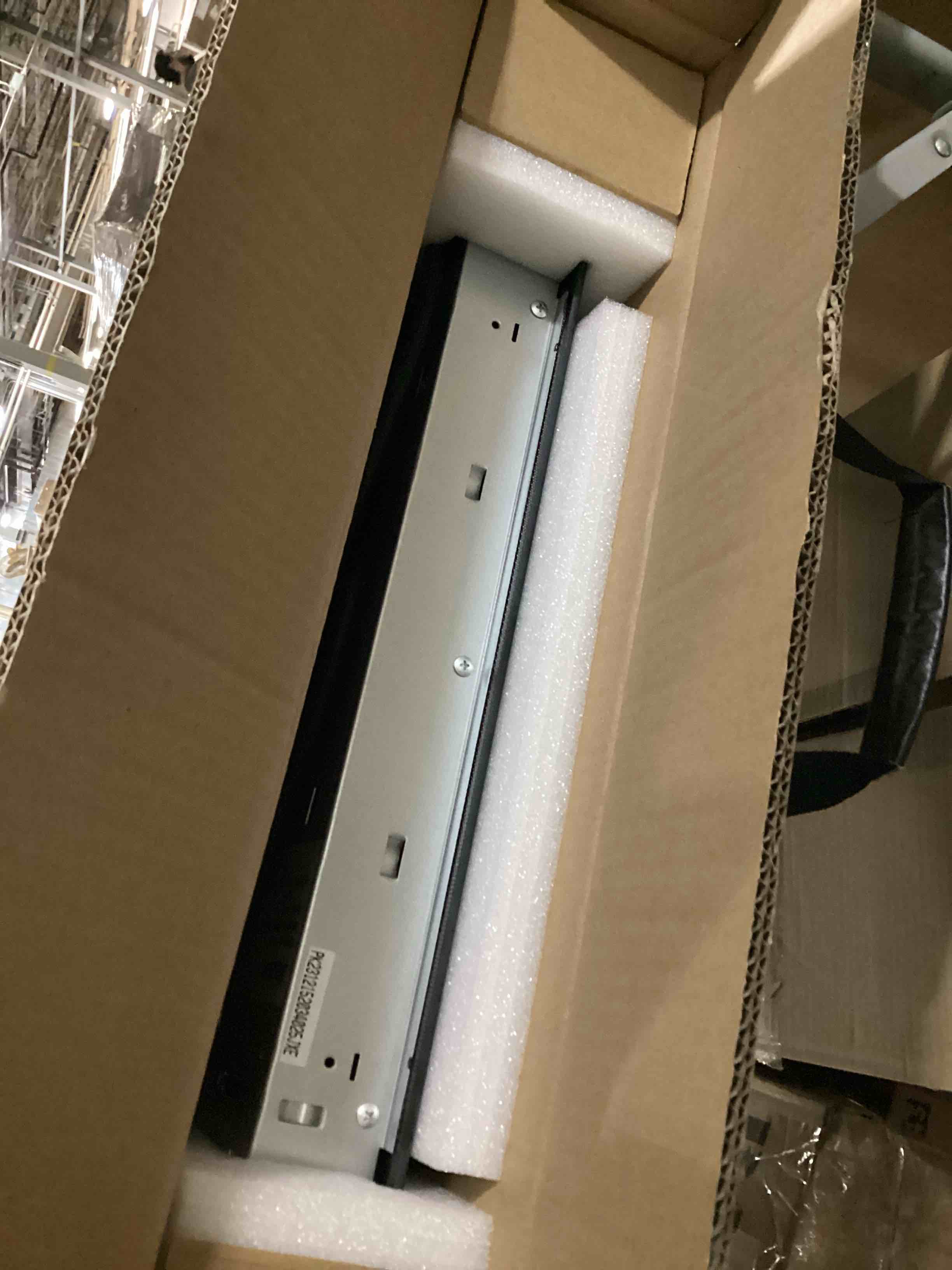 https://s3.amazonaws.com/lotting-images-prod/bidfta/GRN5142452_1717692172509.jpeg