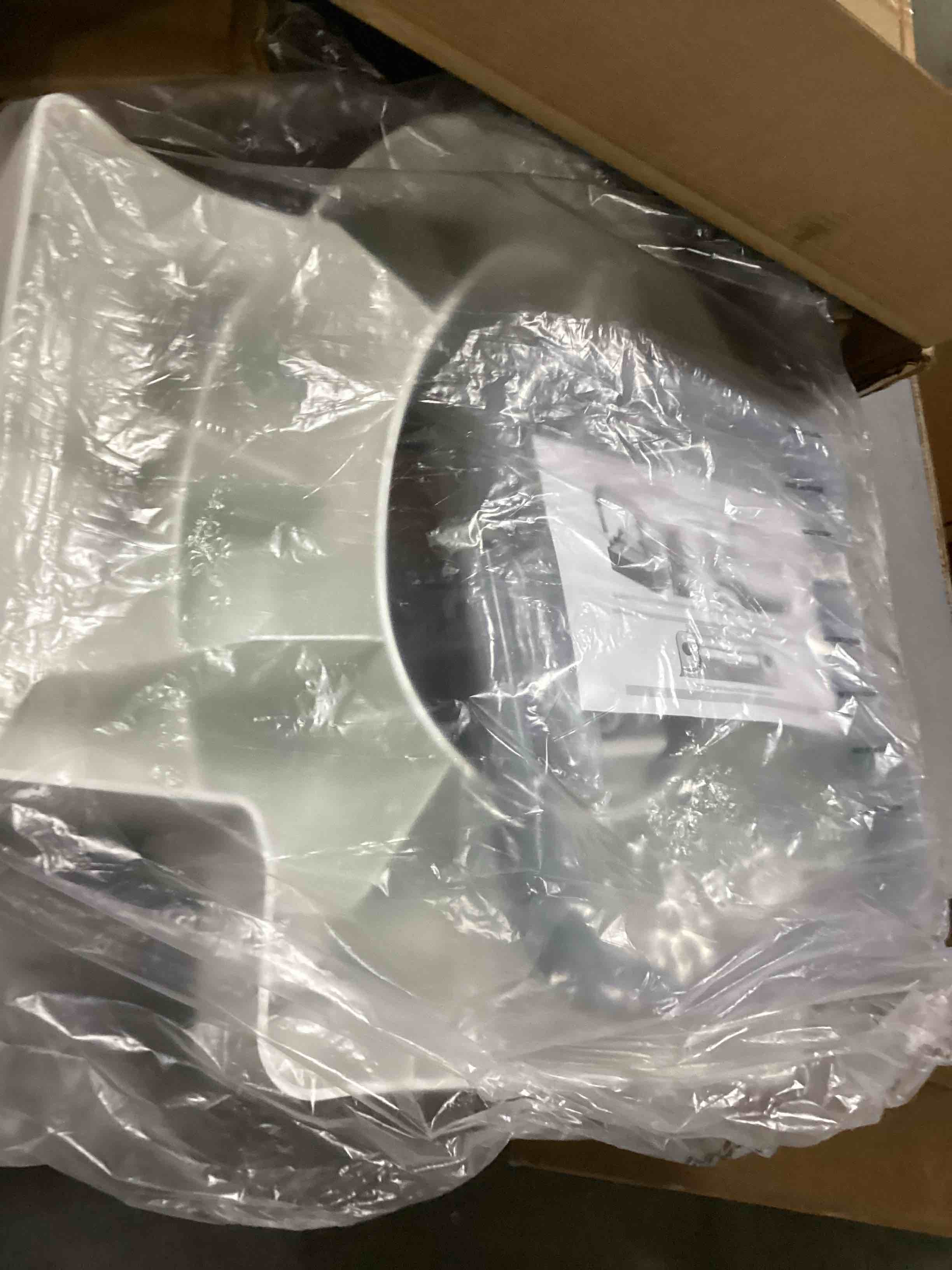 https://s3.amazonaws.com/lotting-images-prod/bidfta/GRN5143305_1718716187725.jpeg