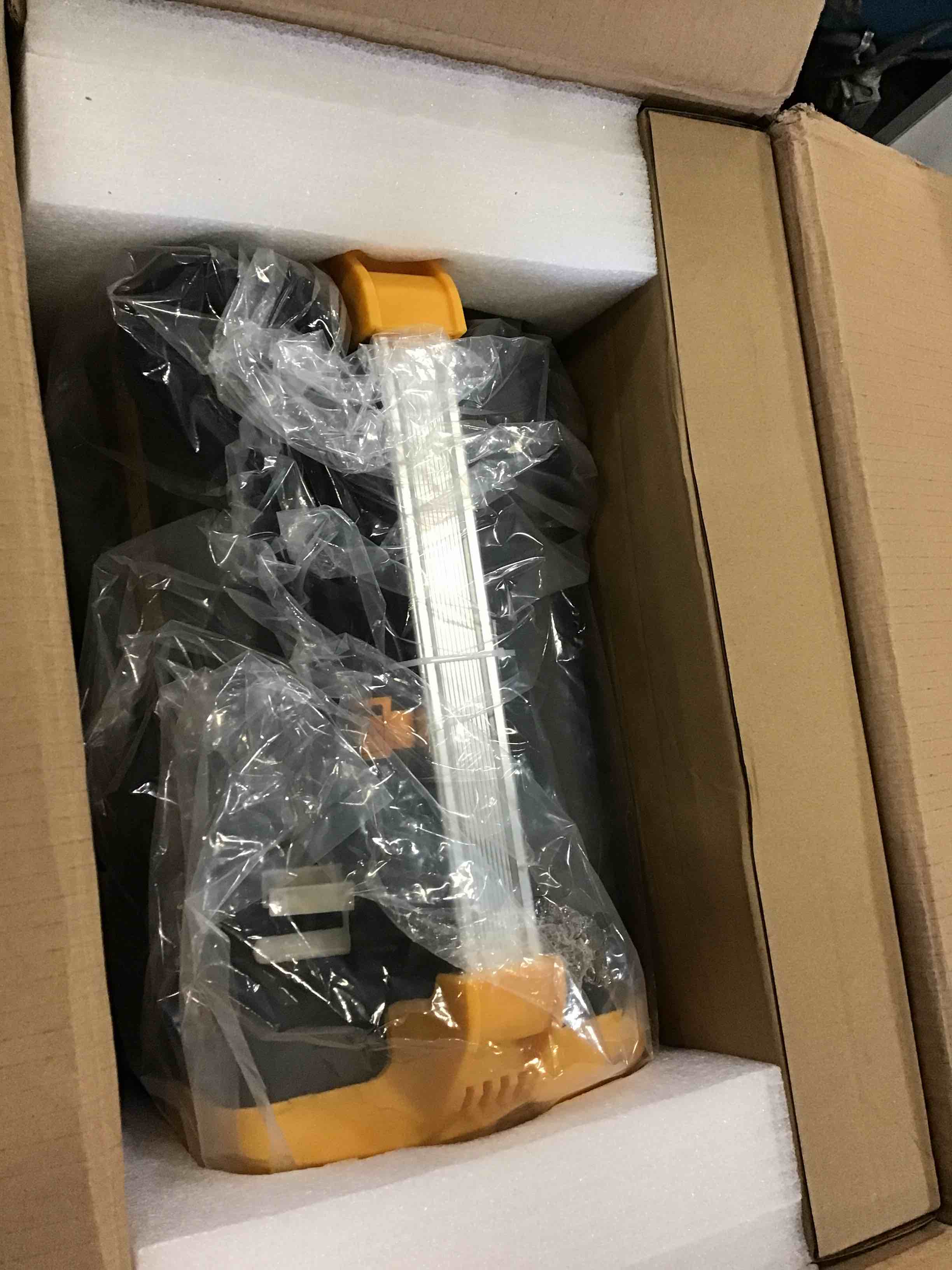https://s3.amazonaws.com/lotting-images-prod/bidfta/GRN5147103_1695400589540.jpeg