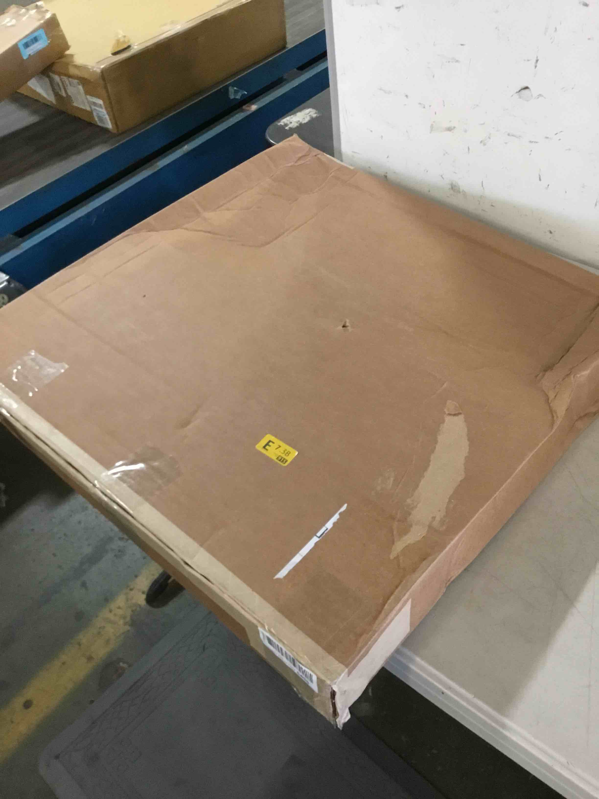 https://s3.amazonaws.com/lotting-images-prod/bidfta/GRN5147984_1696271354609.jpeg